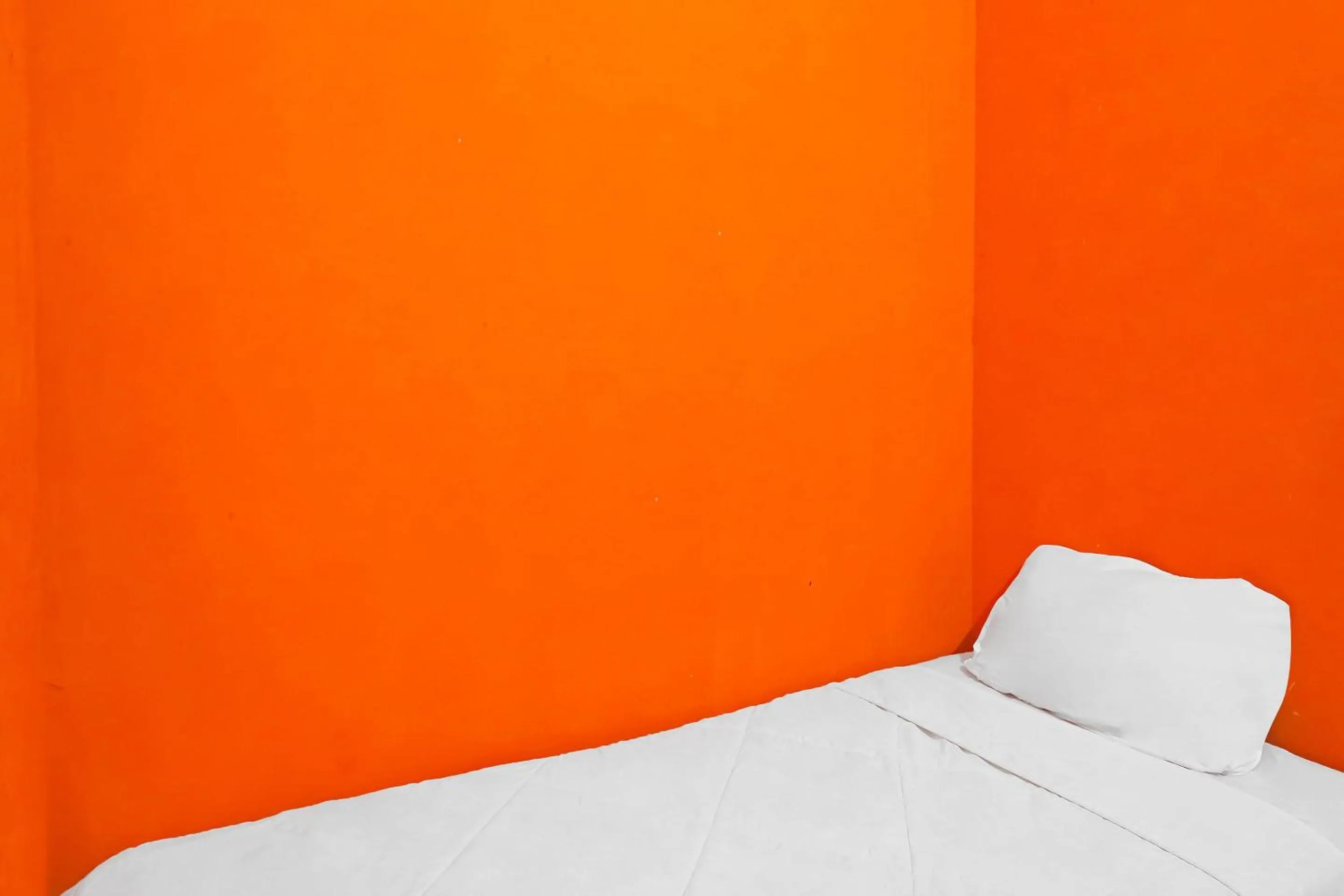 Bedroom, Bed in SPOT ON 92569 Anto Homestay SyariahNearPelabuhan Feri Harbor Bay