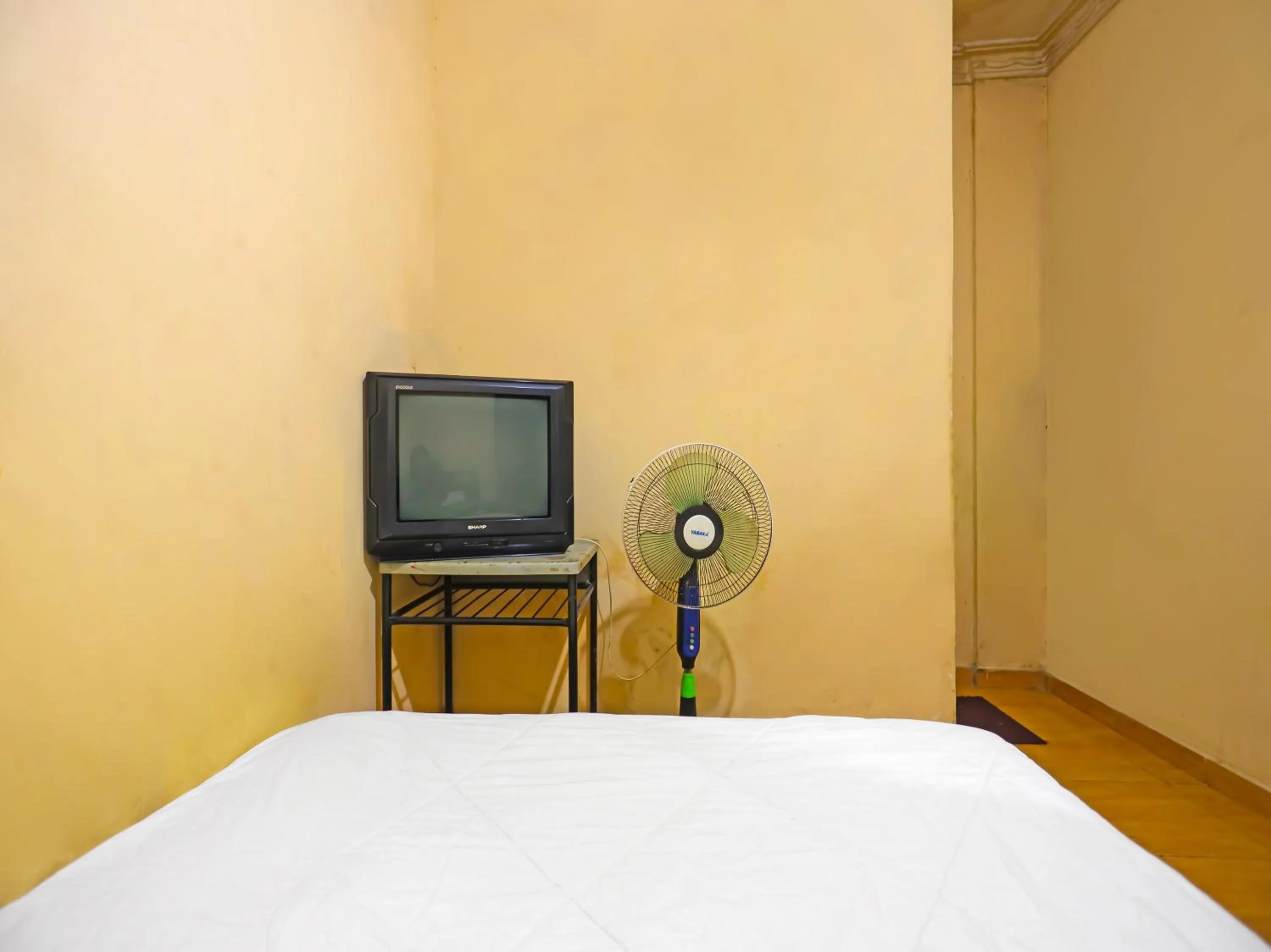 Bedroom, Bed in SPOT ON 92569 Anto Homestay SyariahNearPelabuhan Feri Harbor Bay