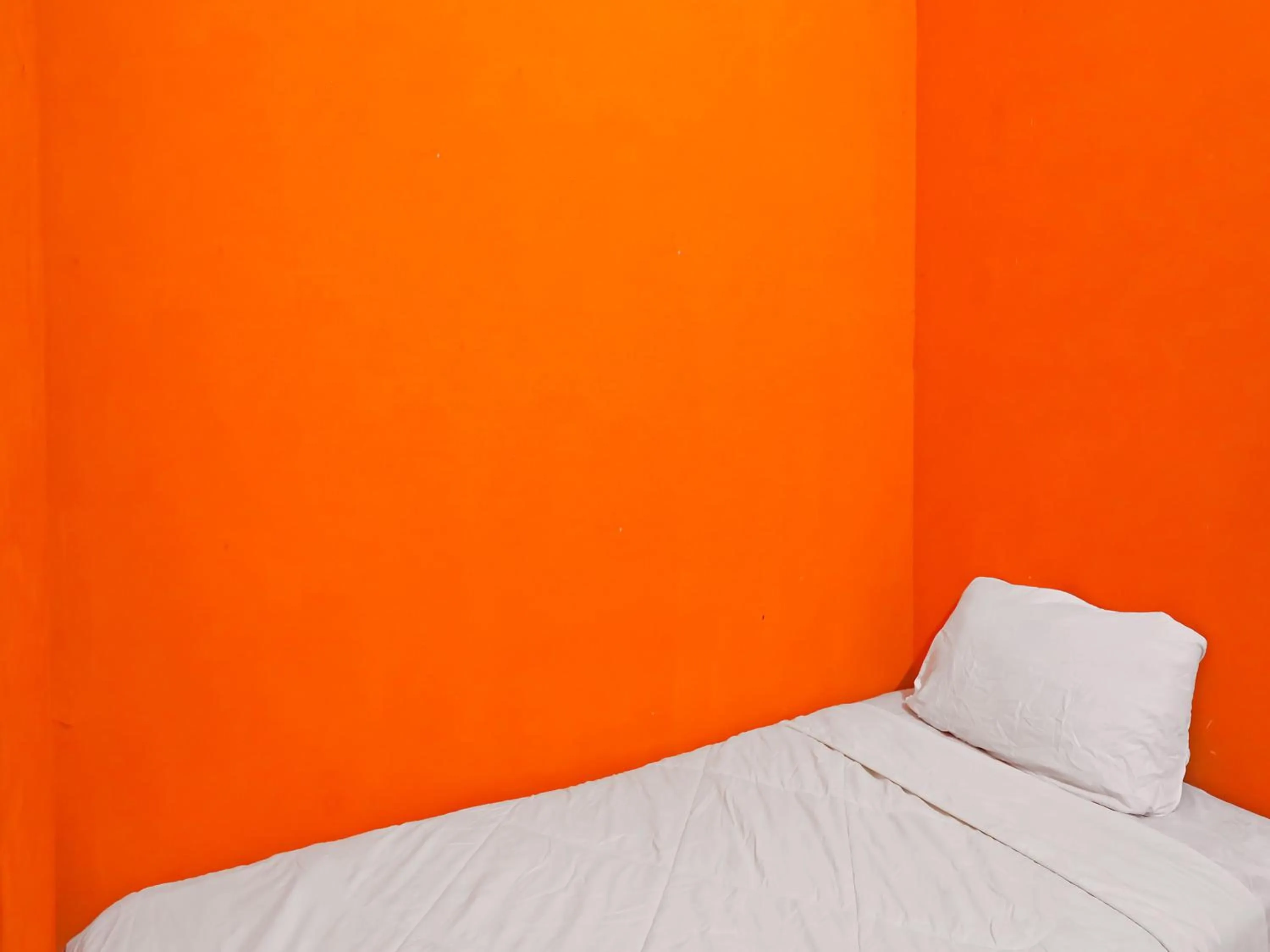 Bedroom, Bed in SPOT ON 92569 Anto Homestay SyariahNearPelabuhan Feri Harbor Bay