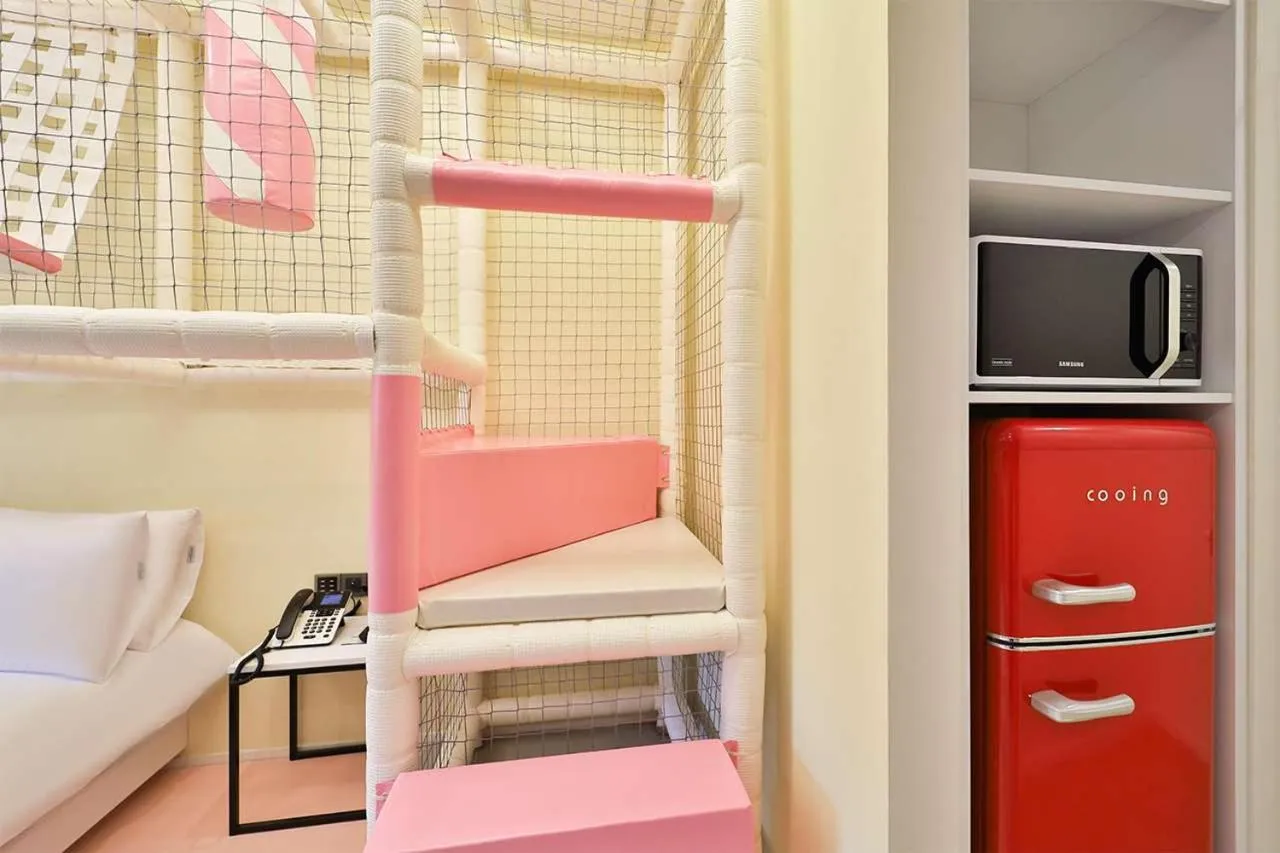 TV and multimedia in Doan Kids Hotel Yangsan