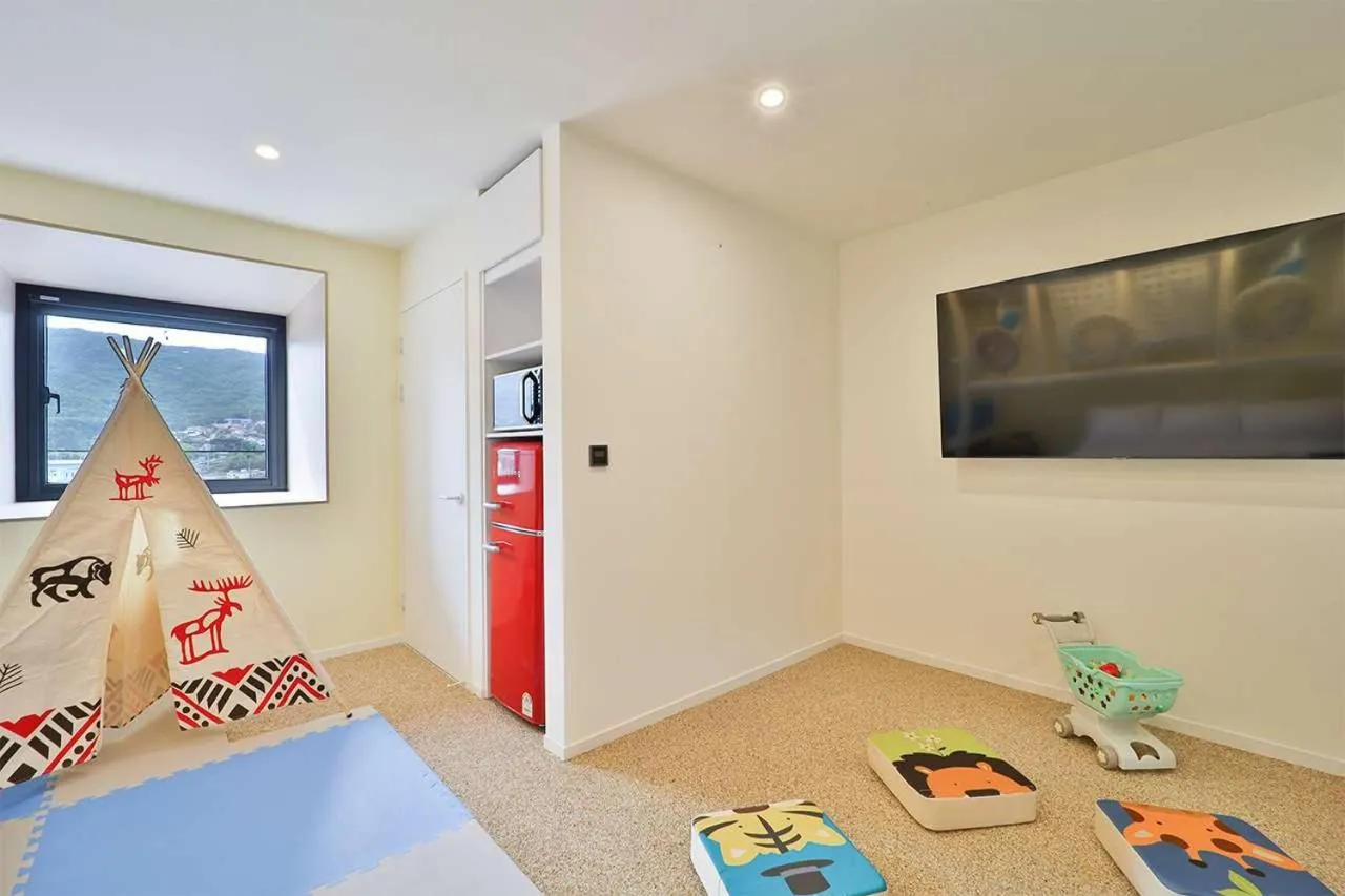 TV and multimedia in Doan Kids Hotel Yangsan