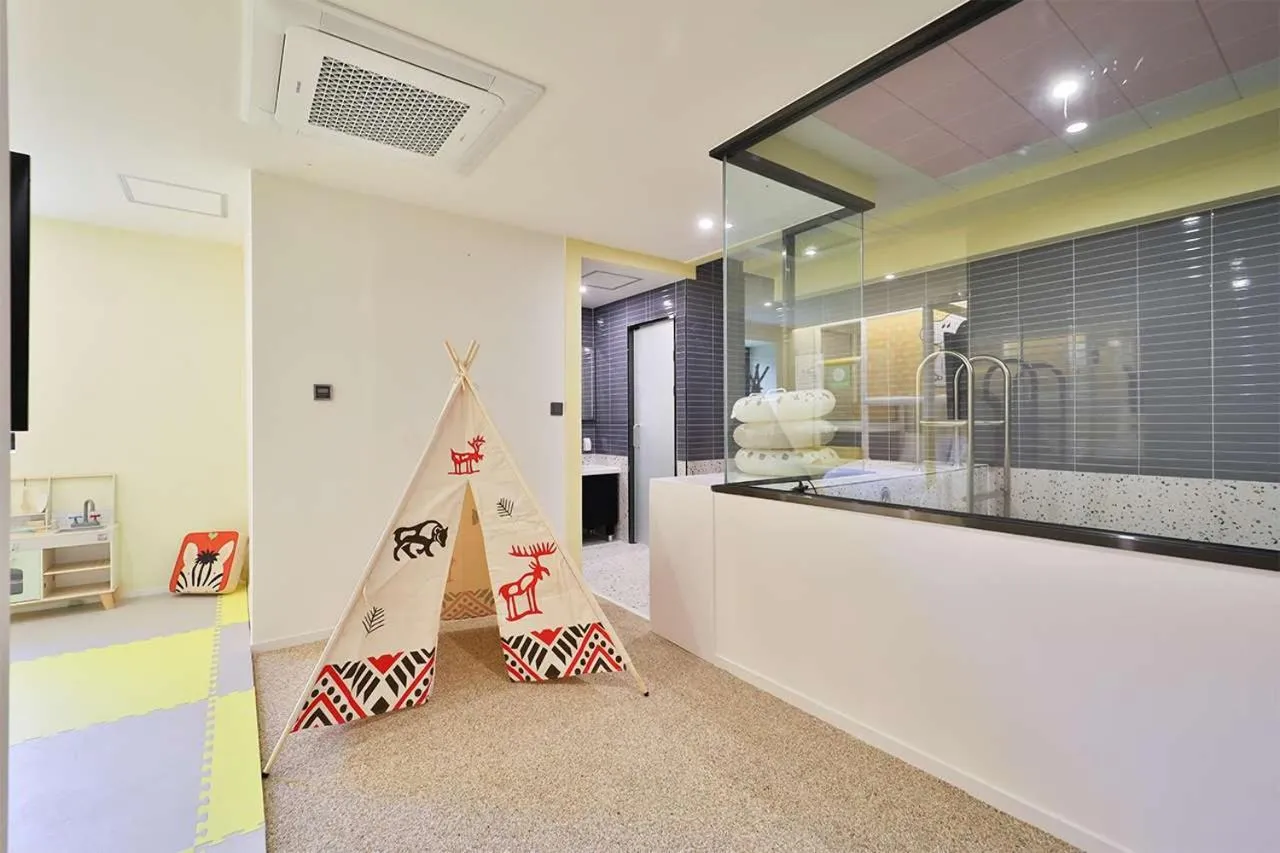 air conditioner in Doan Kids Hotel Yangsan