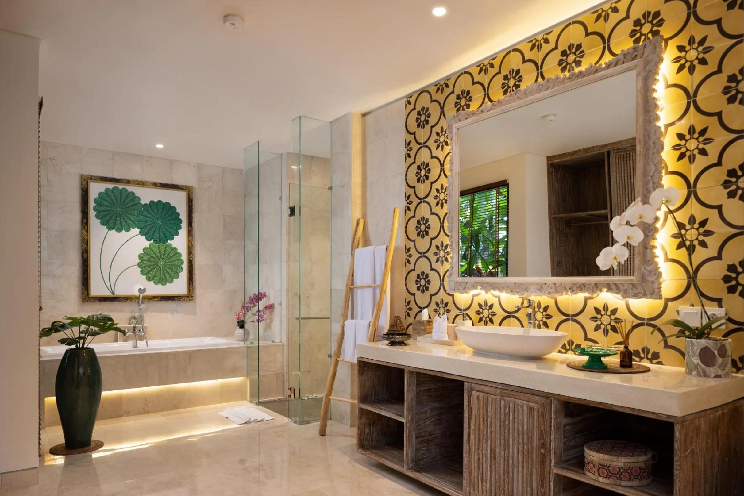 Hot Tub in Villa Lembah Damai