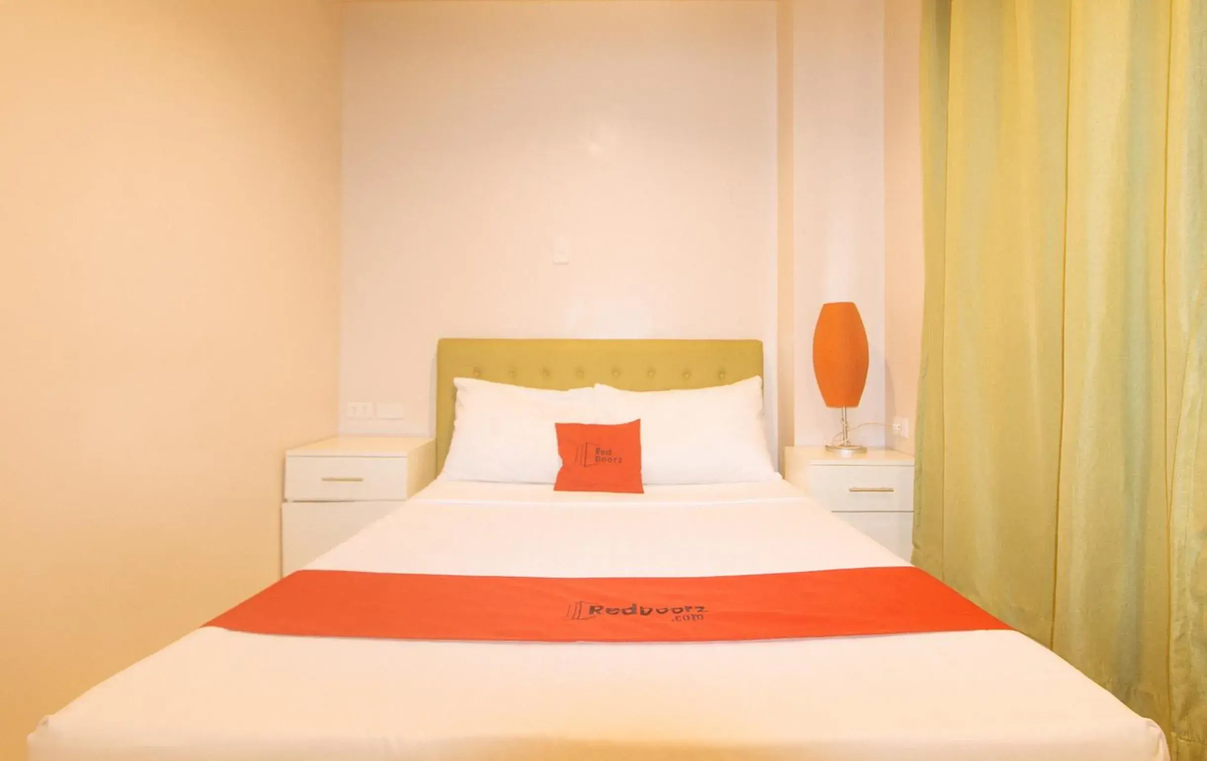 Suite in RedDoorz @ Benelio Suites Pavia Iloilo Suite in RedDoorz @ Benelio Suites Pavia Iloilo