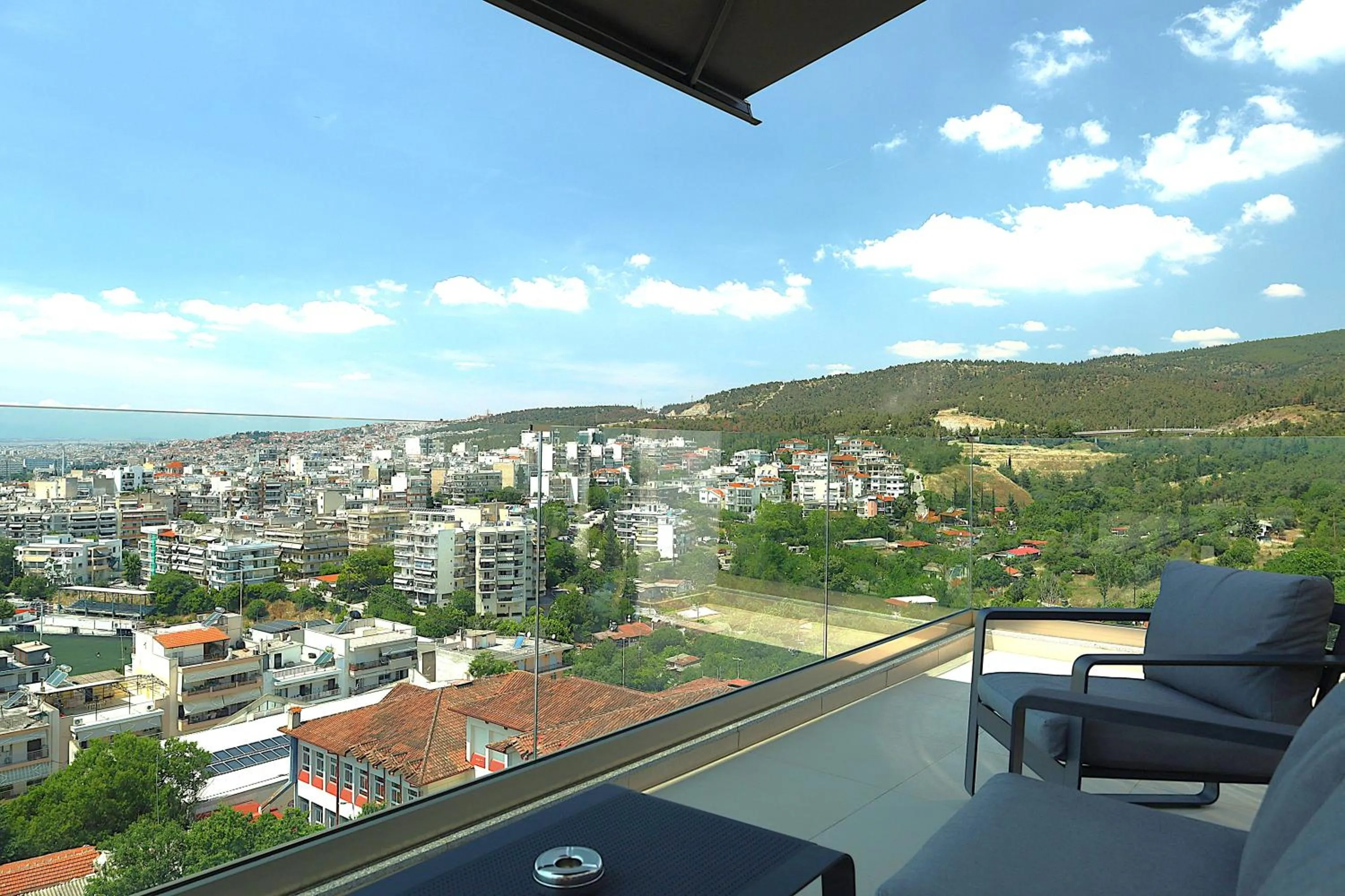 Balcony/Terrace in Toumba apartments