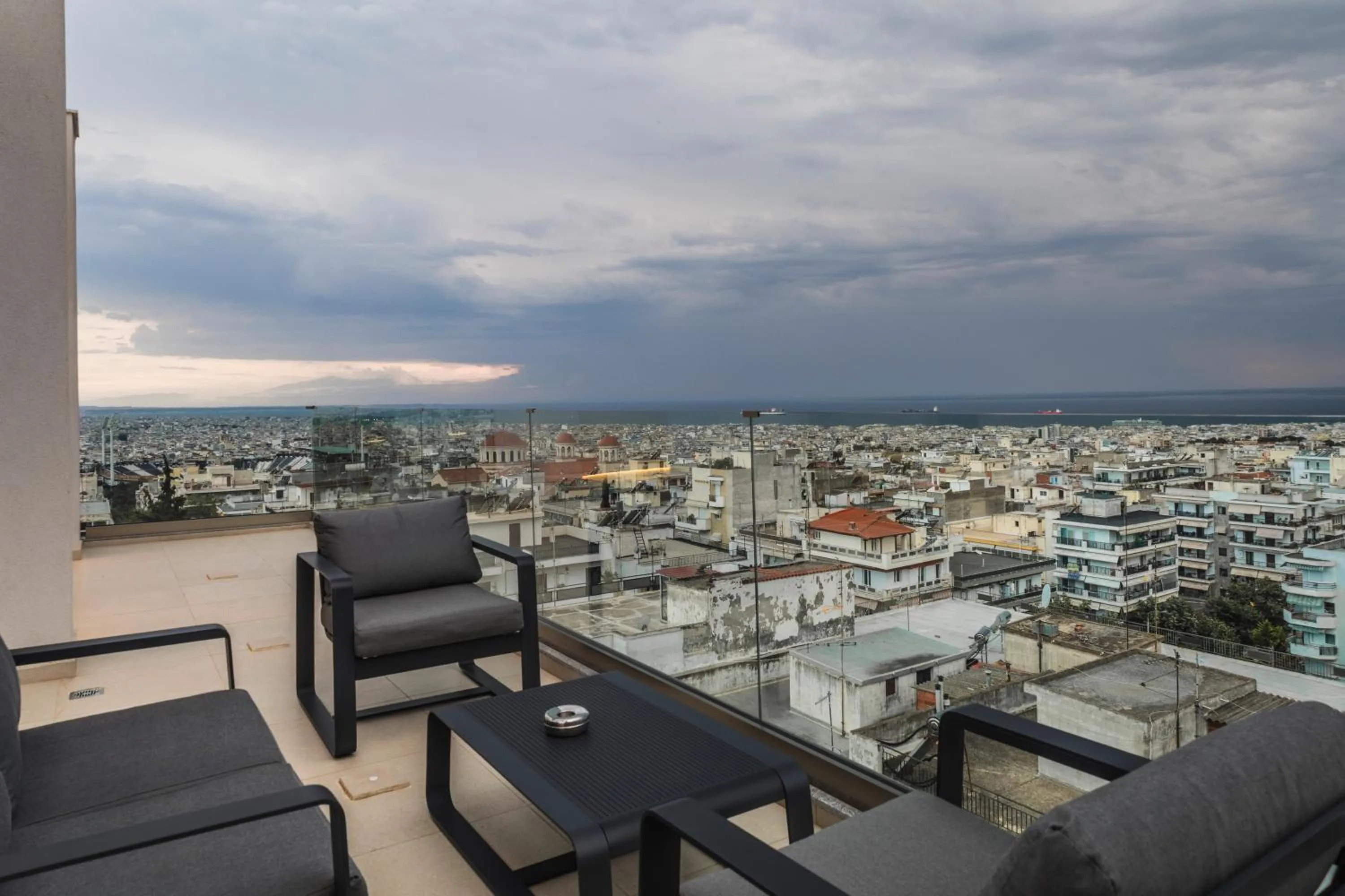Balcony/Terrace in Toumba apartments