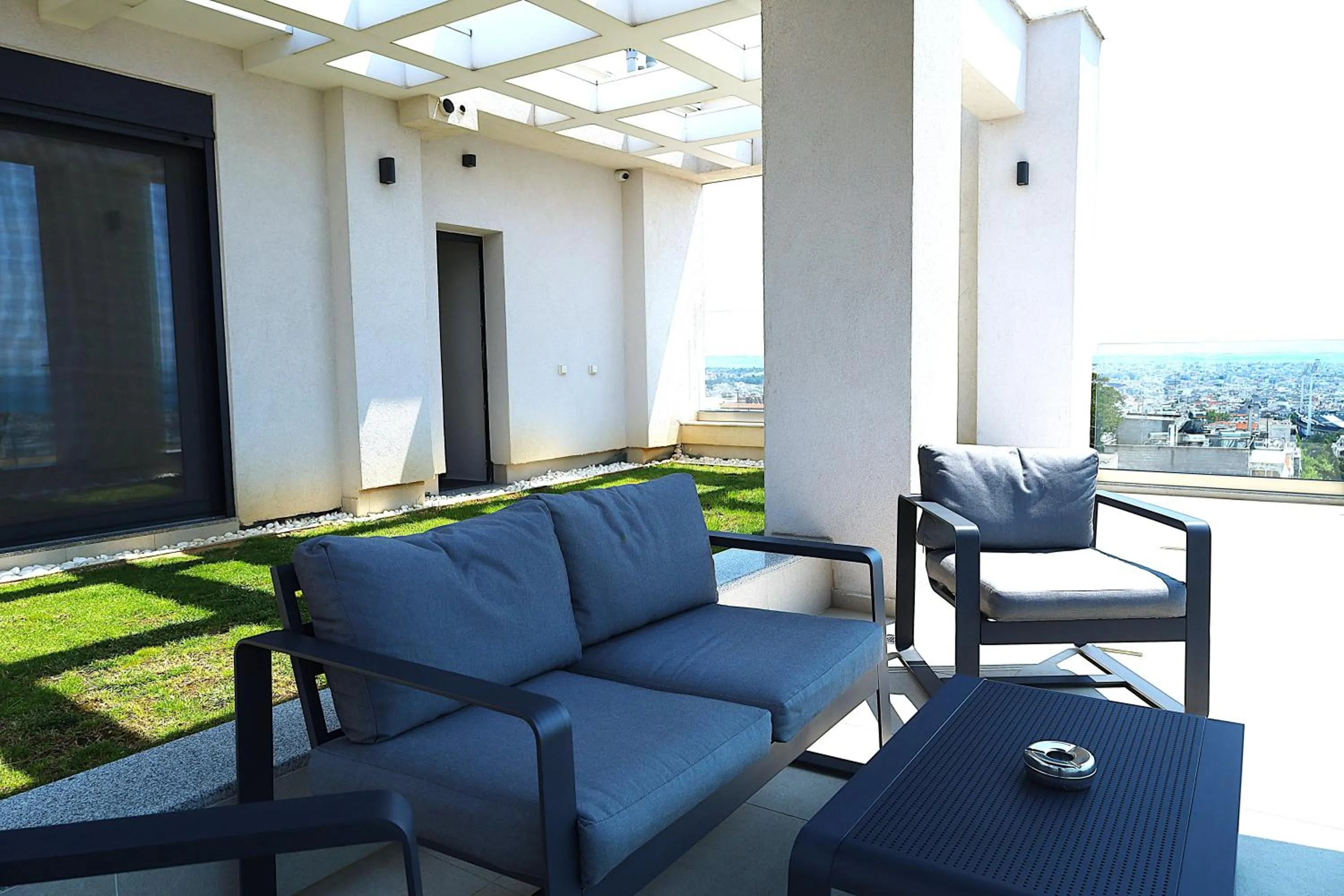 Balcony/Terrace in Toumba apartments
