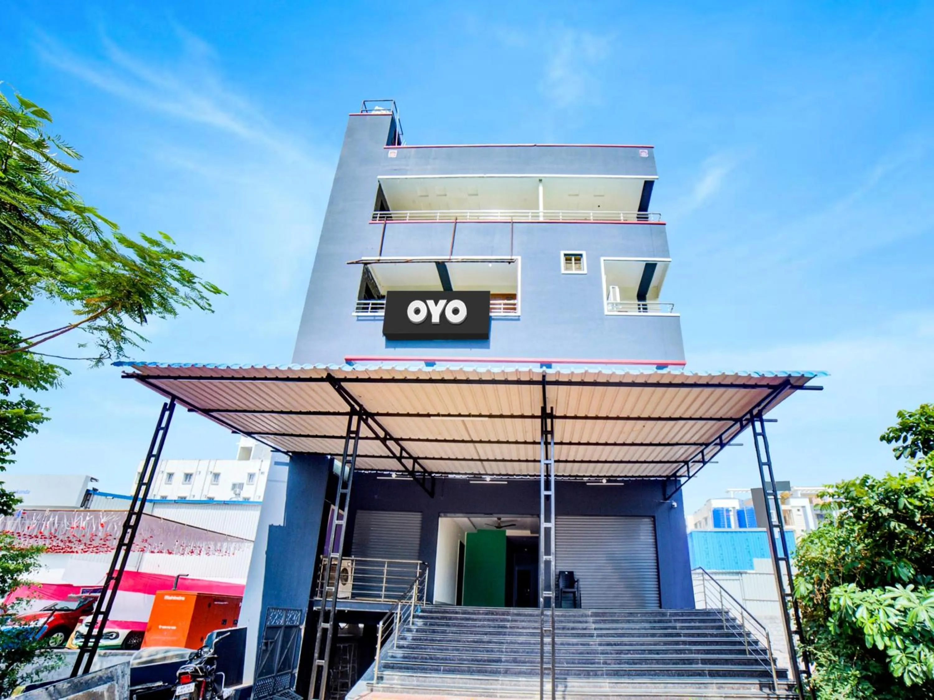 Facade/entrance in Hotel O Ragas