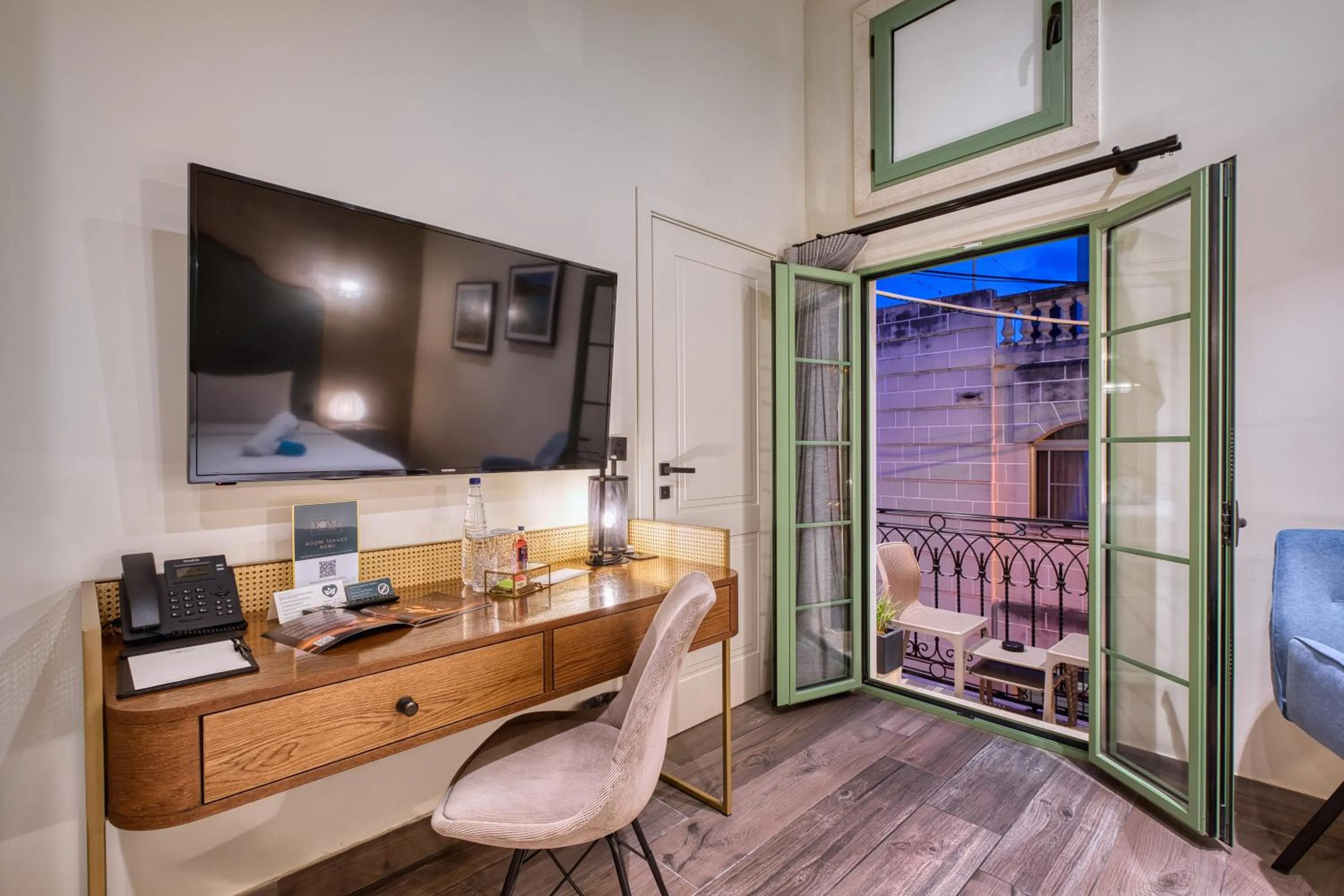 TV and multimedia in DOMS Boutique Living