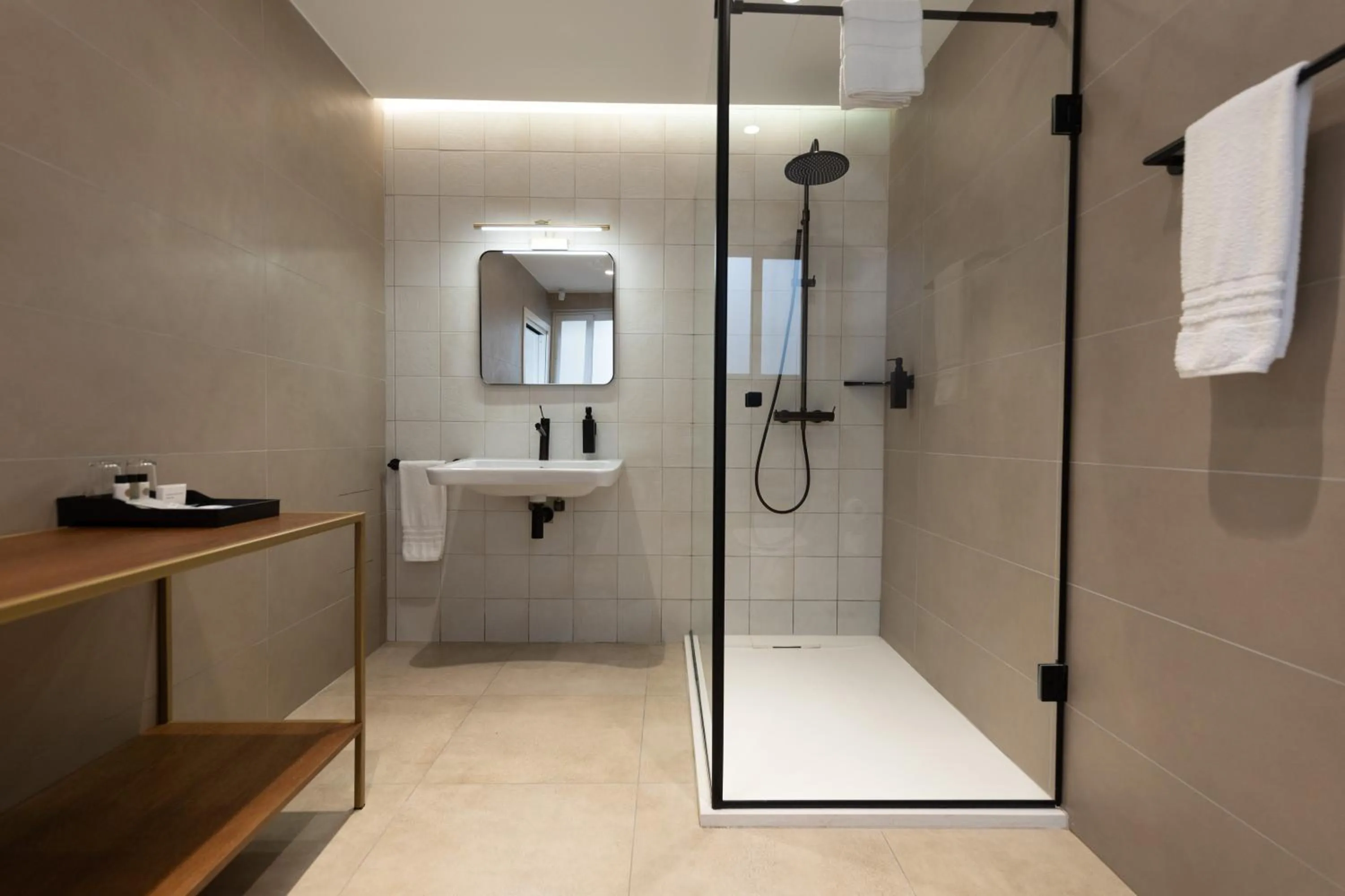 Shower in DOMS Boutique Living