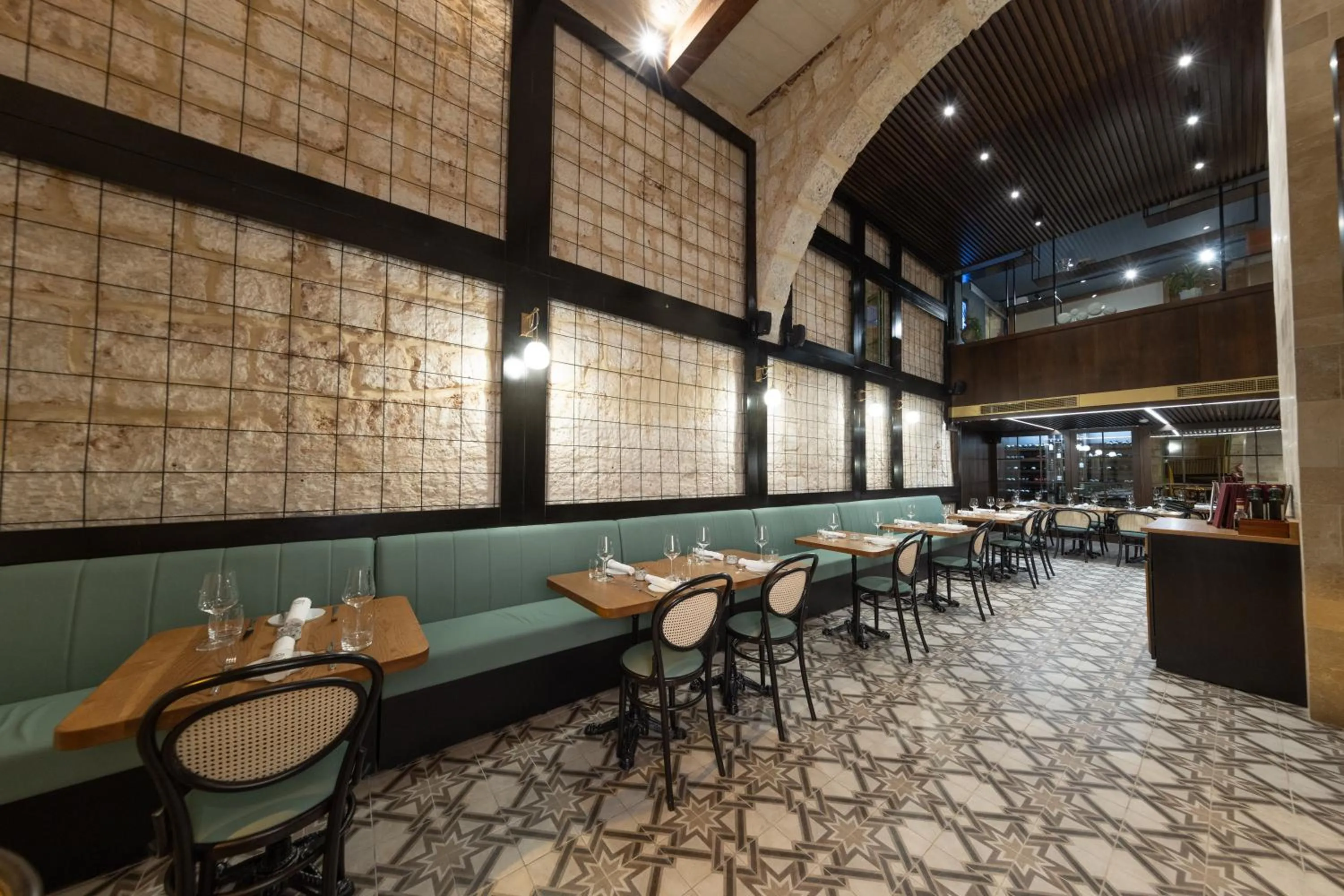 Restaurant/places to eat in DOMS Boutique Living