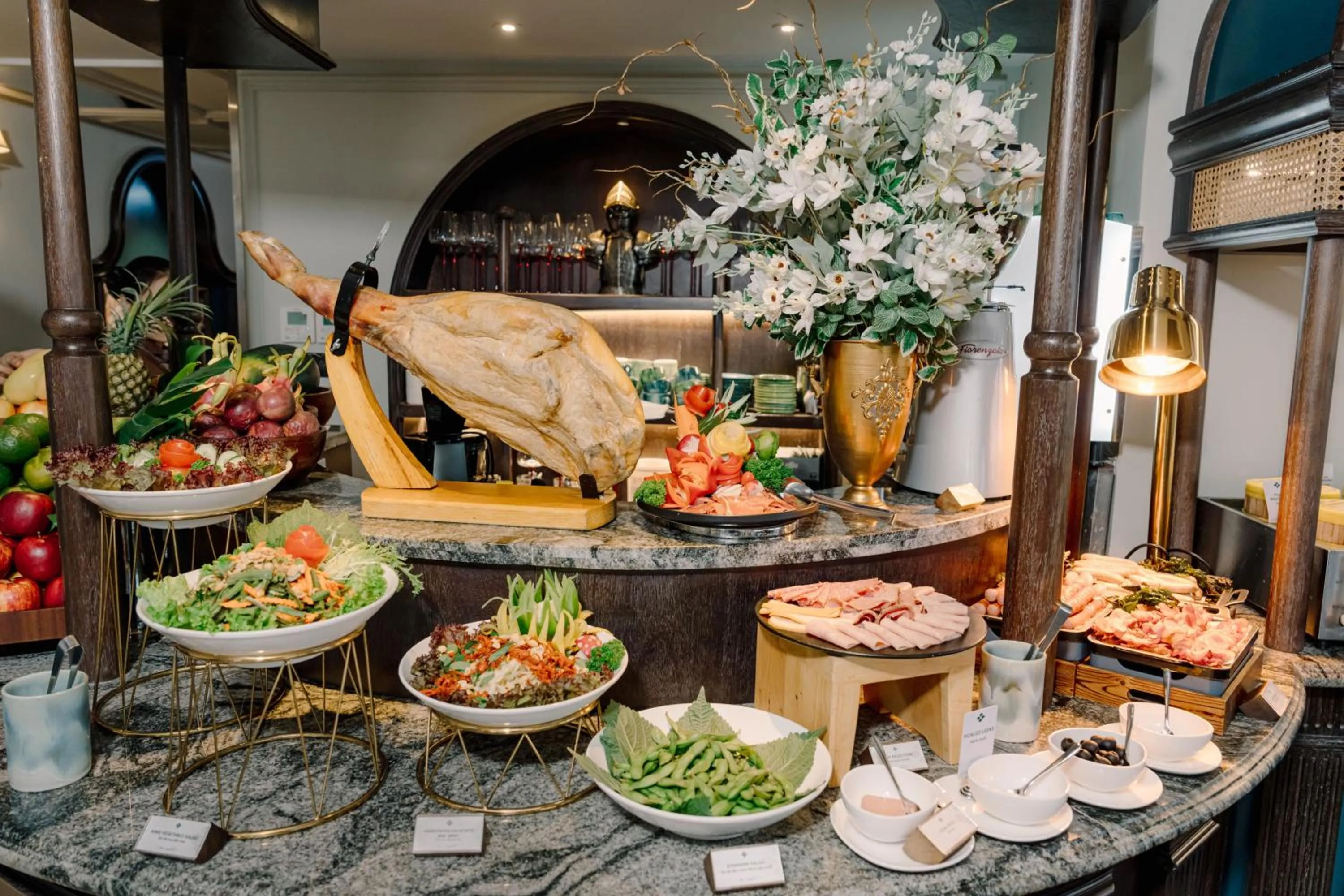Breakfast in GRAND HOTEL du LAC Hanoi