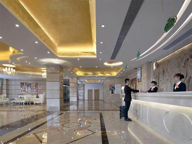 Vienna Classic Hotel Shenzhen Pingshan Bihu Hotel