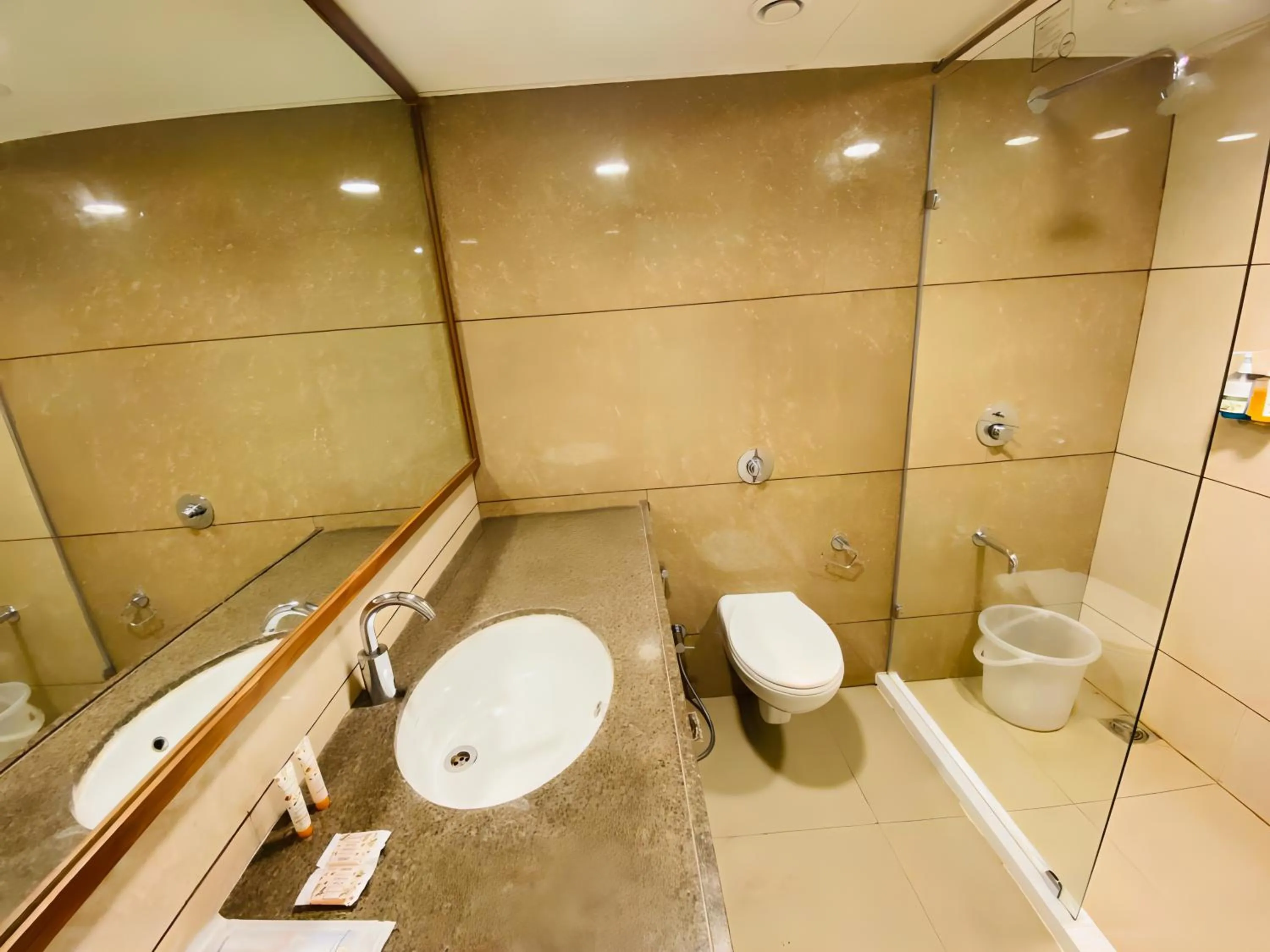 Bathroom in Southern Grand Kashi - Inside Kashi Vishwanath Temple Corridor