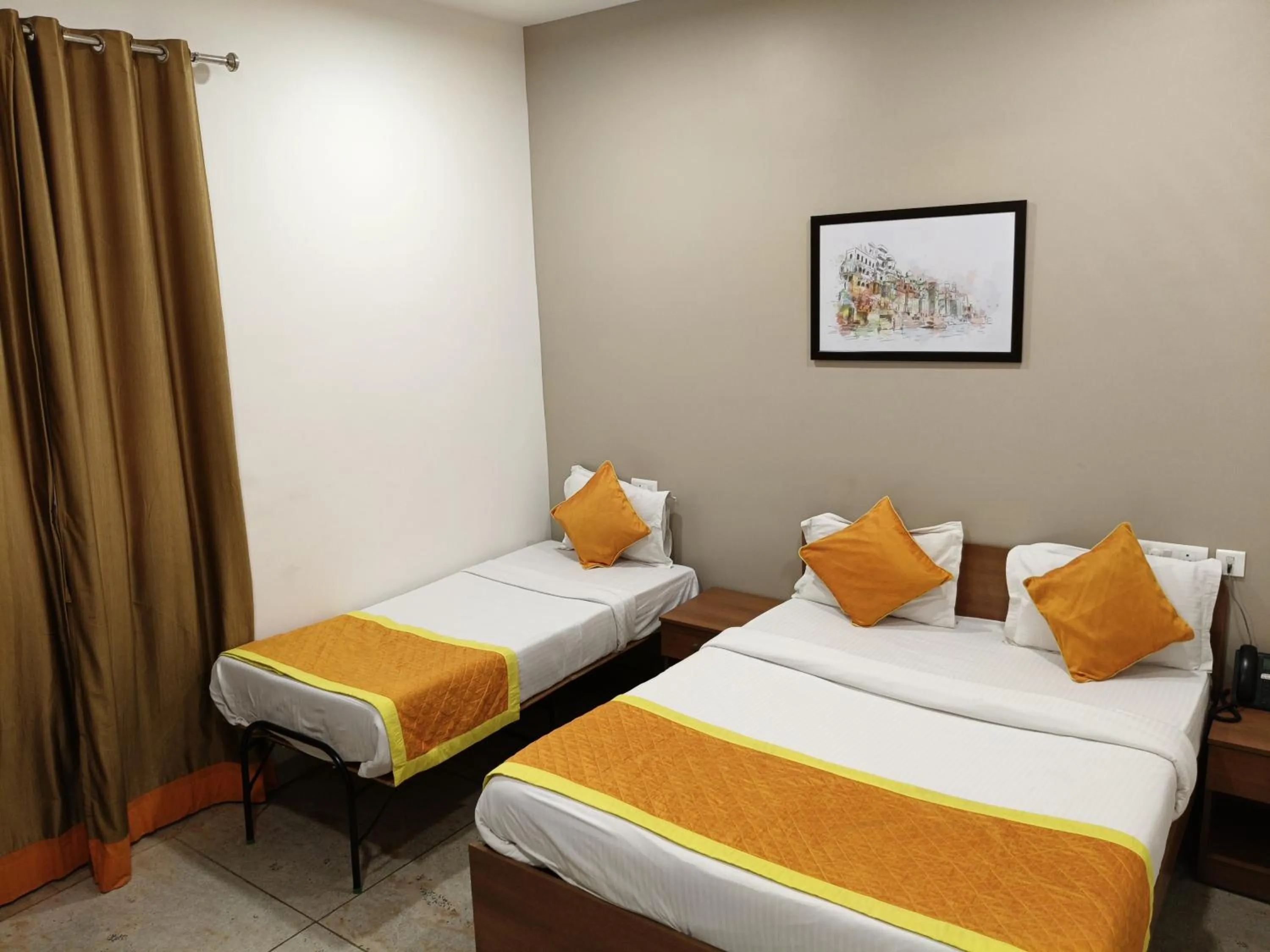 Bedroom, Bed in Southern Grand Kashi - Inside Kashi Vishwanath Temple Corridor