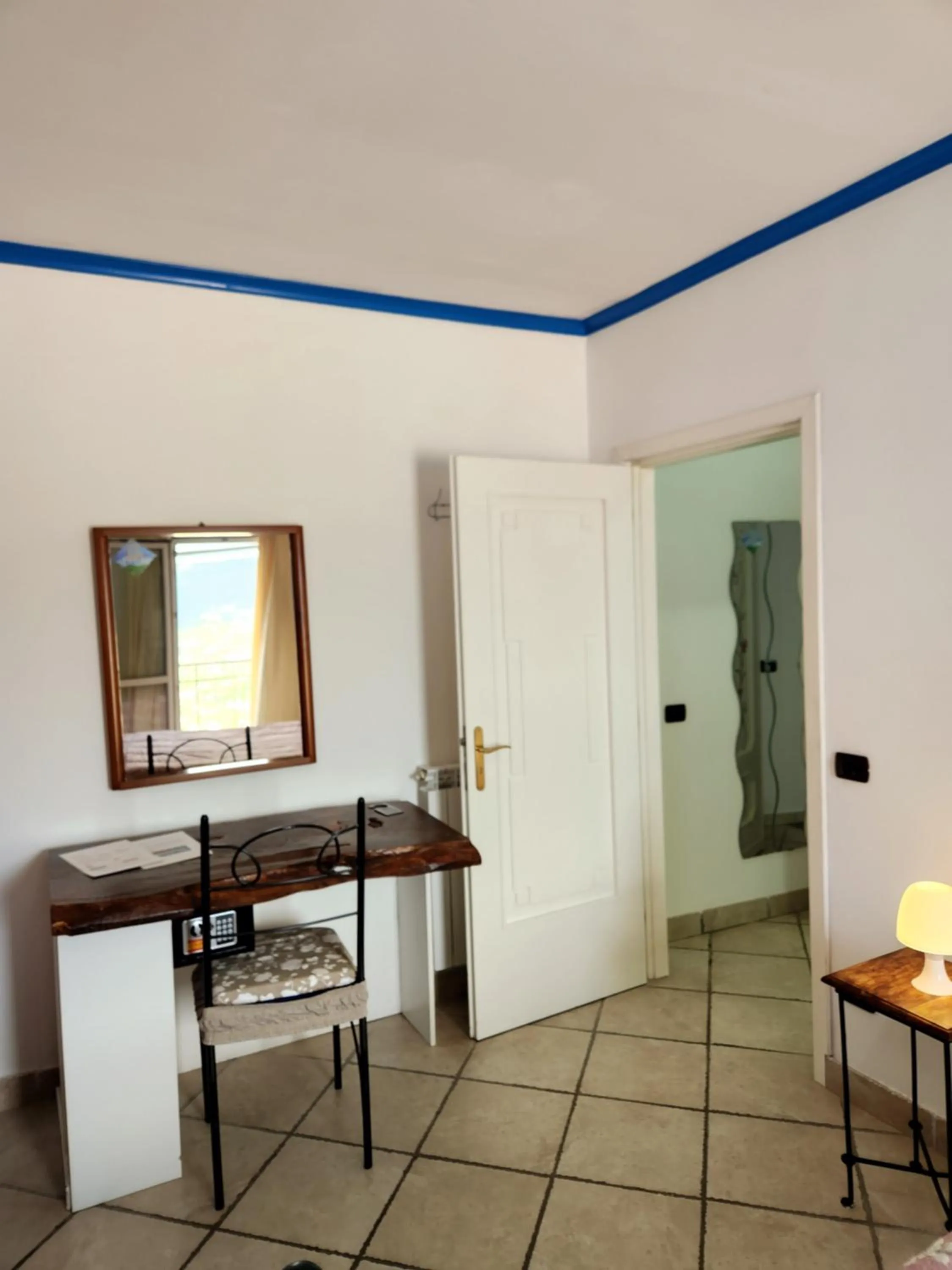 Photo of the whole room in Valle degli Dei