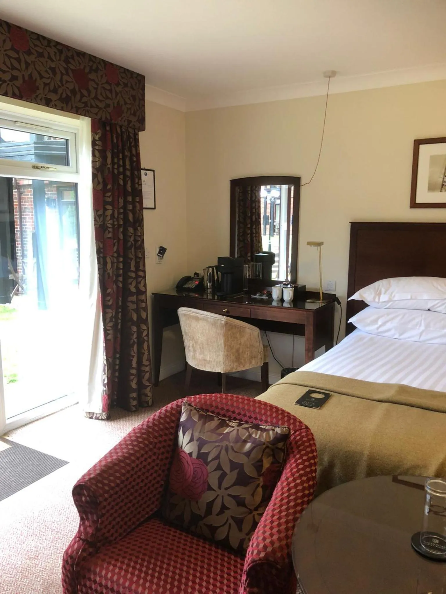 Bedroom in Elmers Court Hotel