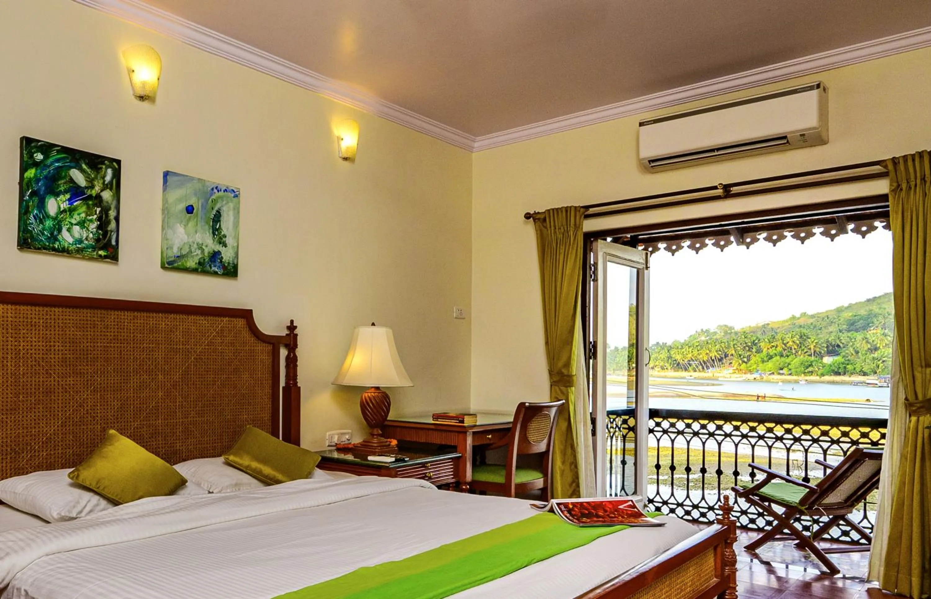 Bed in Neemrana's Three Waters