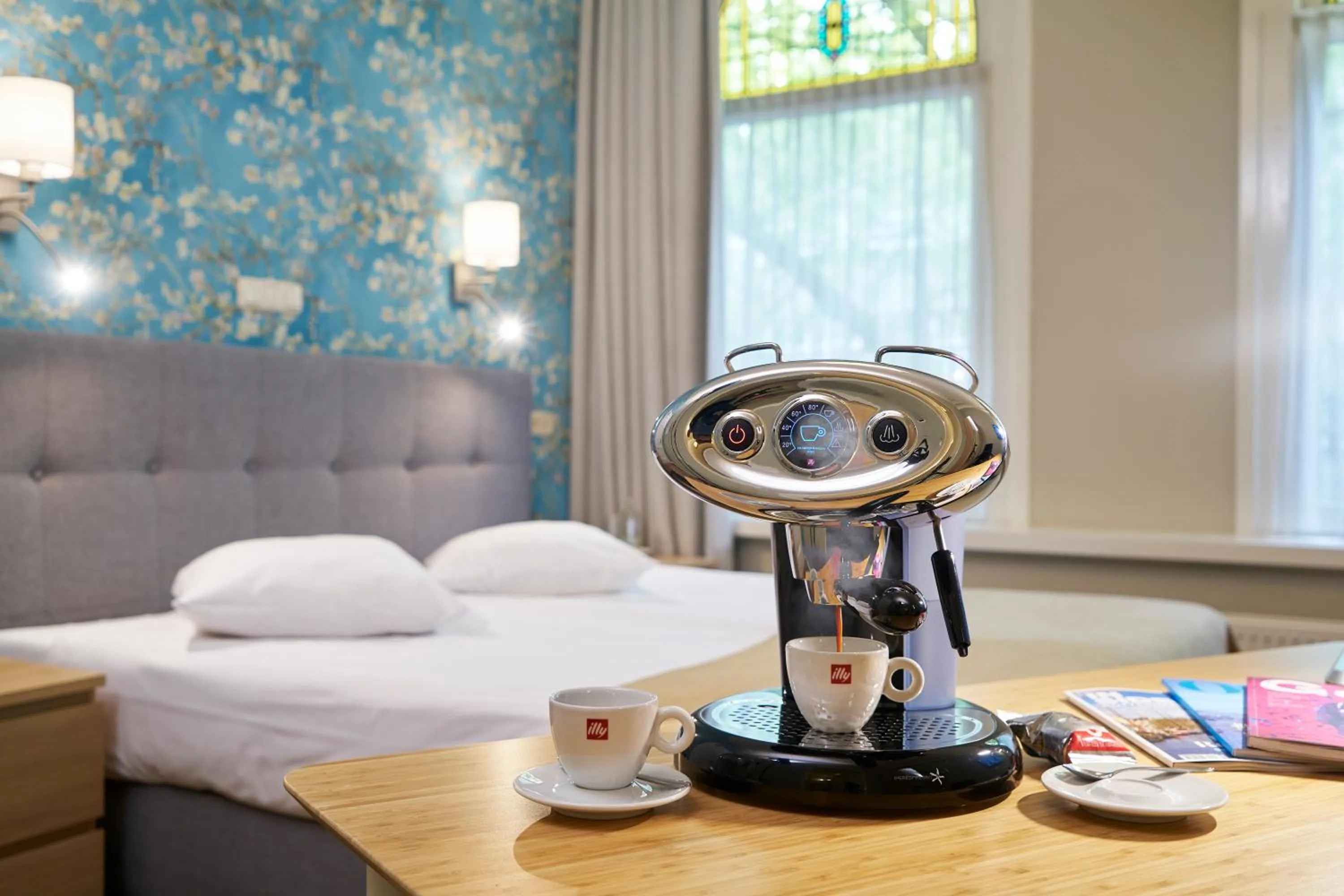 Coffee/tea facilities in Hotel Van Walsum