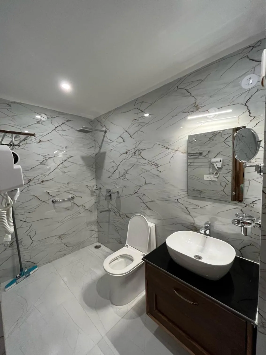 Bathroom in Hotel Youthok Heritage