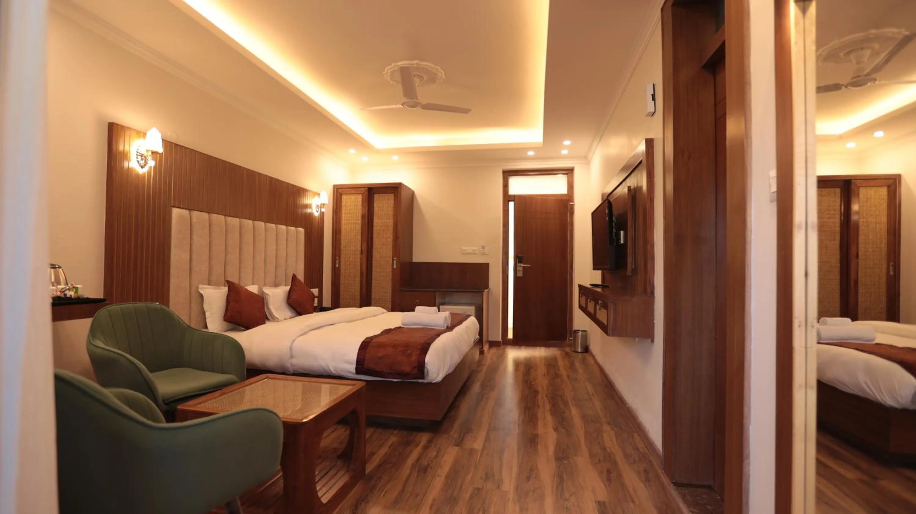 TV and multimedia, Bed in Hotel Youthok Heritage