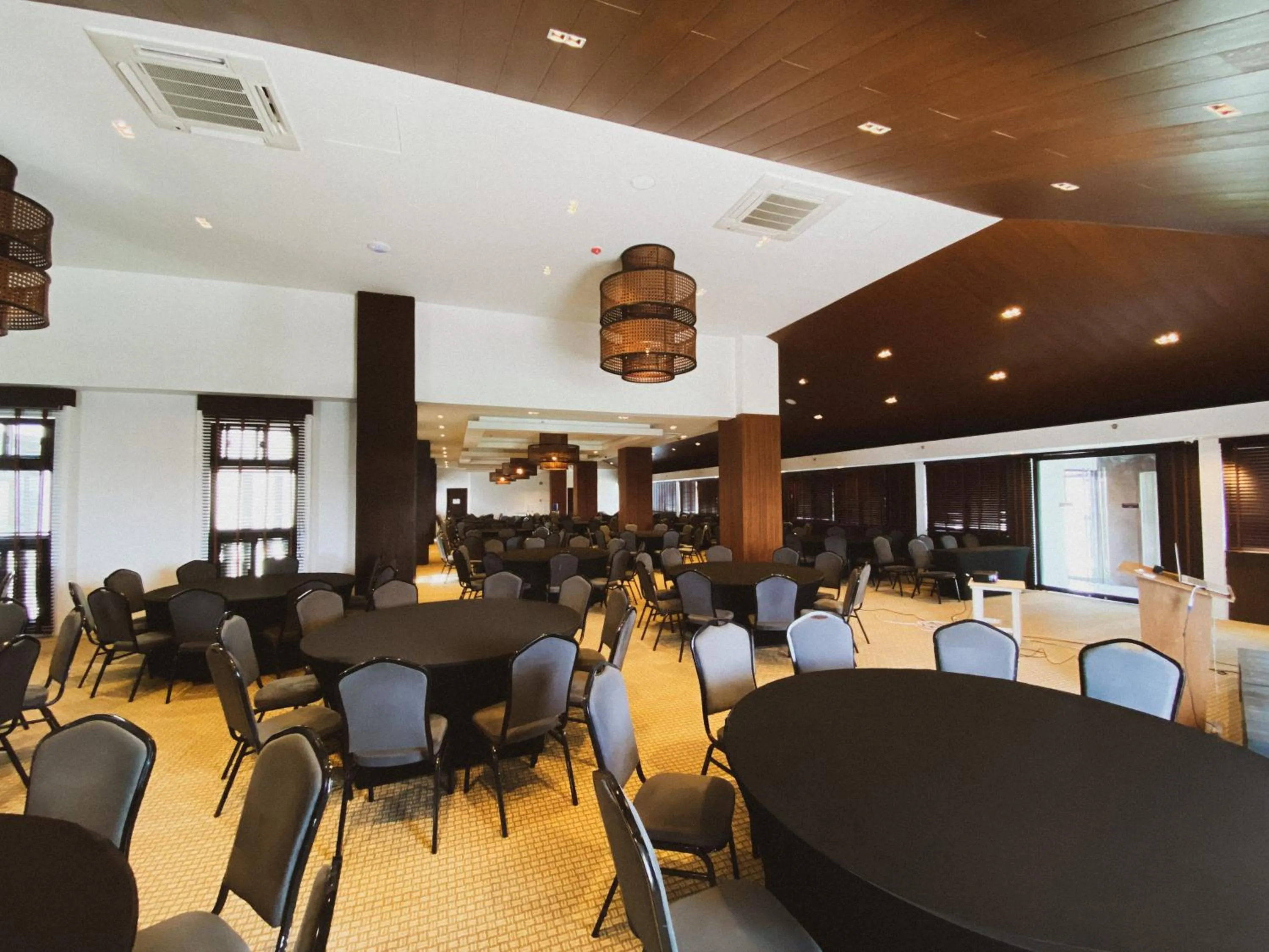 Banquet/Function facilities in The Plaza Garden Hotel and Residences