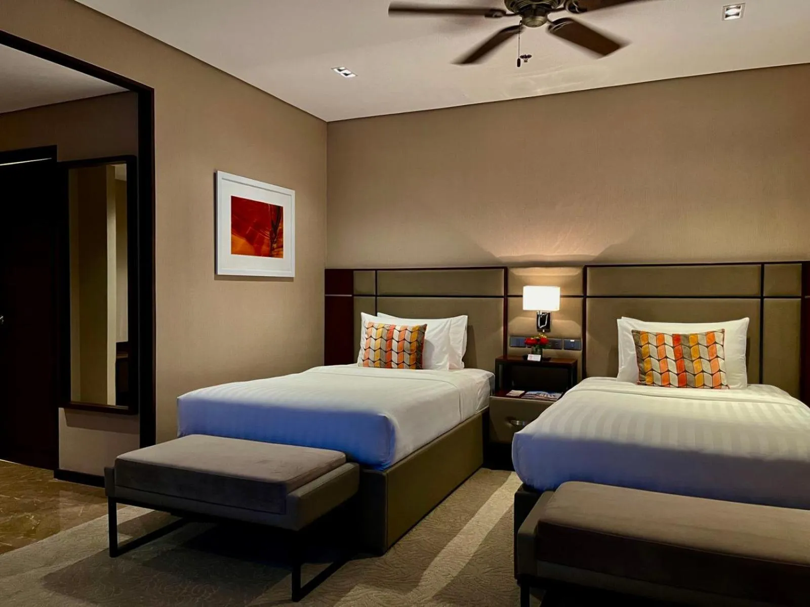 Deluxe Room in The Plaza Garden Hotel and Residences