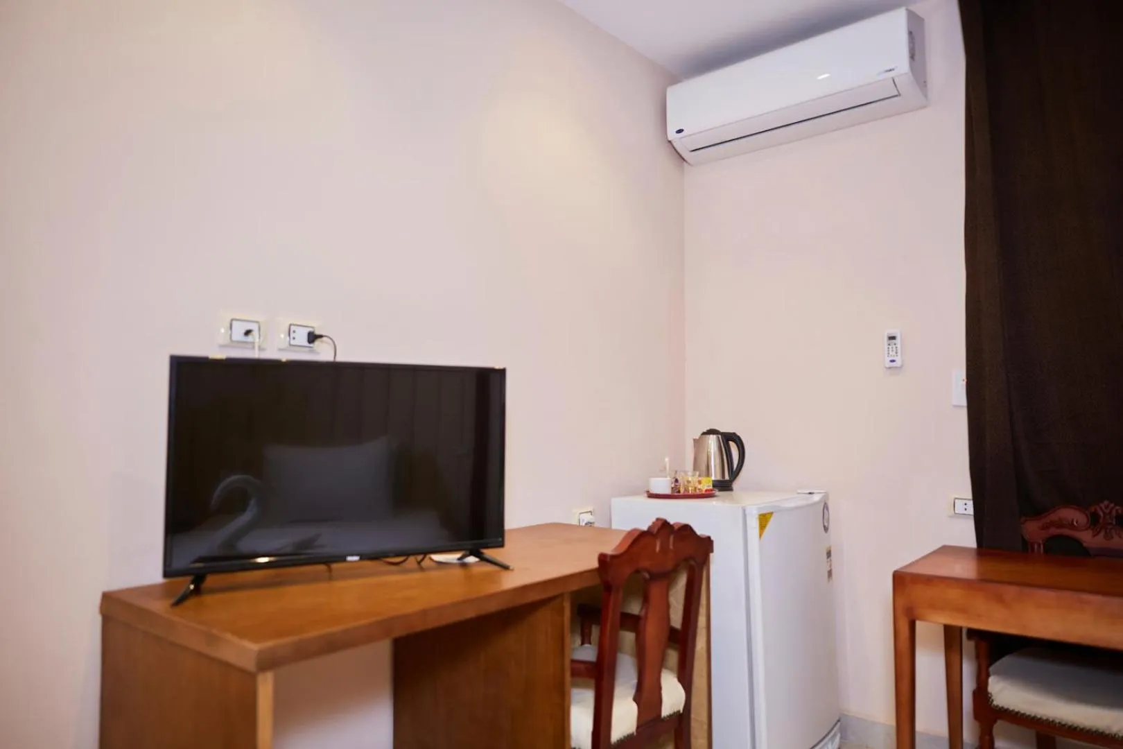 TV and multimedia in Grand Pyramid View Hotel