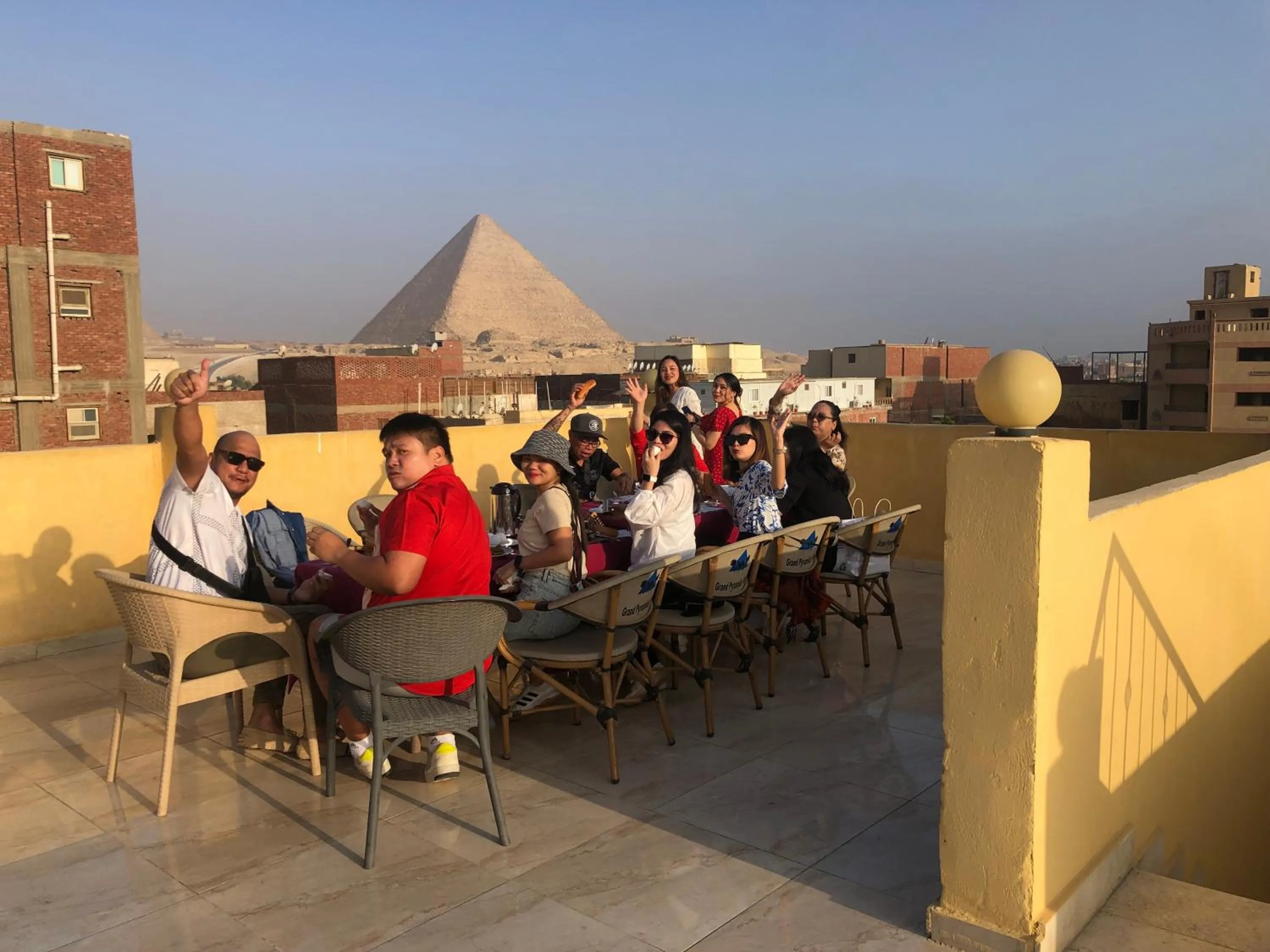 Restaurant/places to eat in Grand Pyramid View Hotel