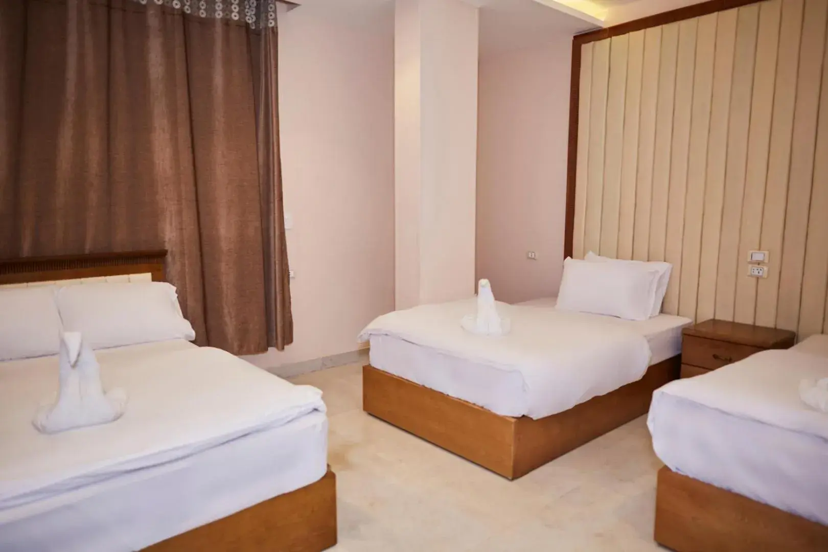 Basic Triple Room in Grand Pyramid View Hotel Basic Triple Room in Grand Pyramid View Hotel