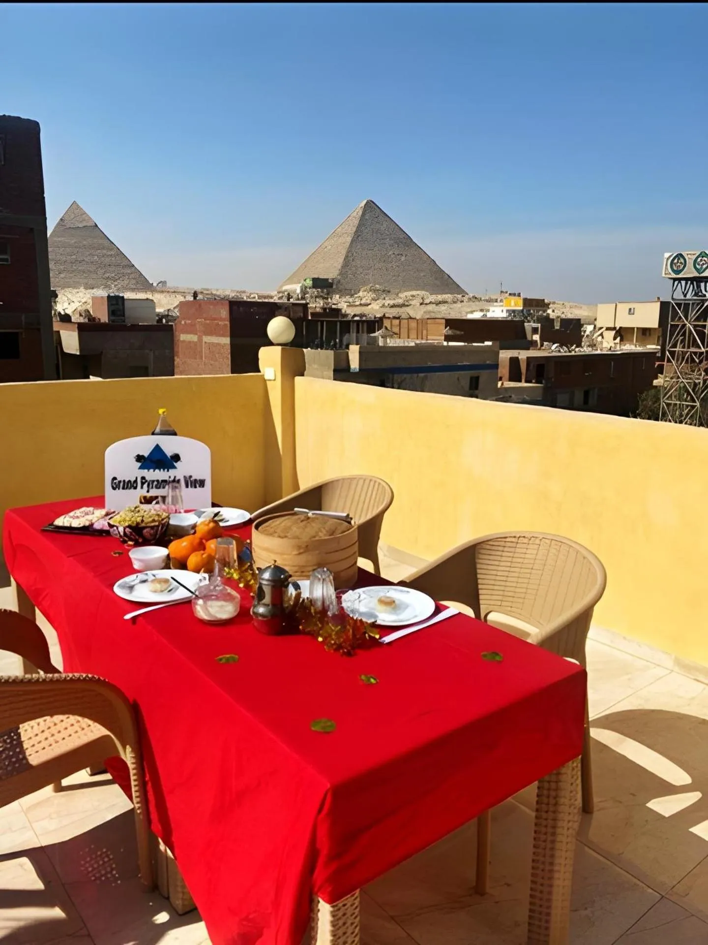 Restaurant/places to eat in Grand Pyramid View Hotel