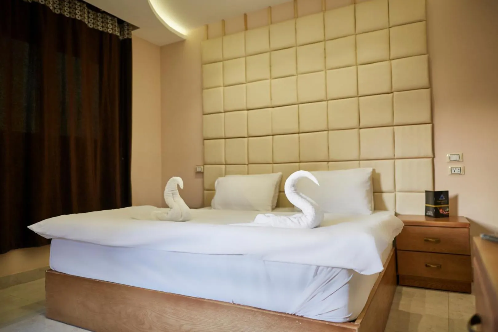 Bed in Grand Pyramid View Hotel