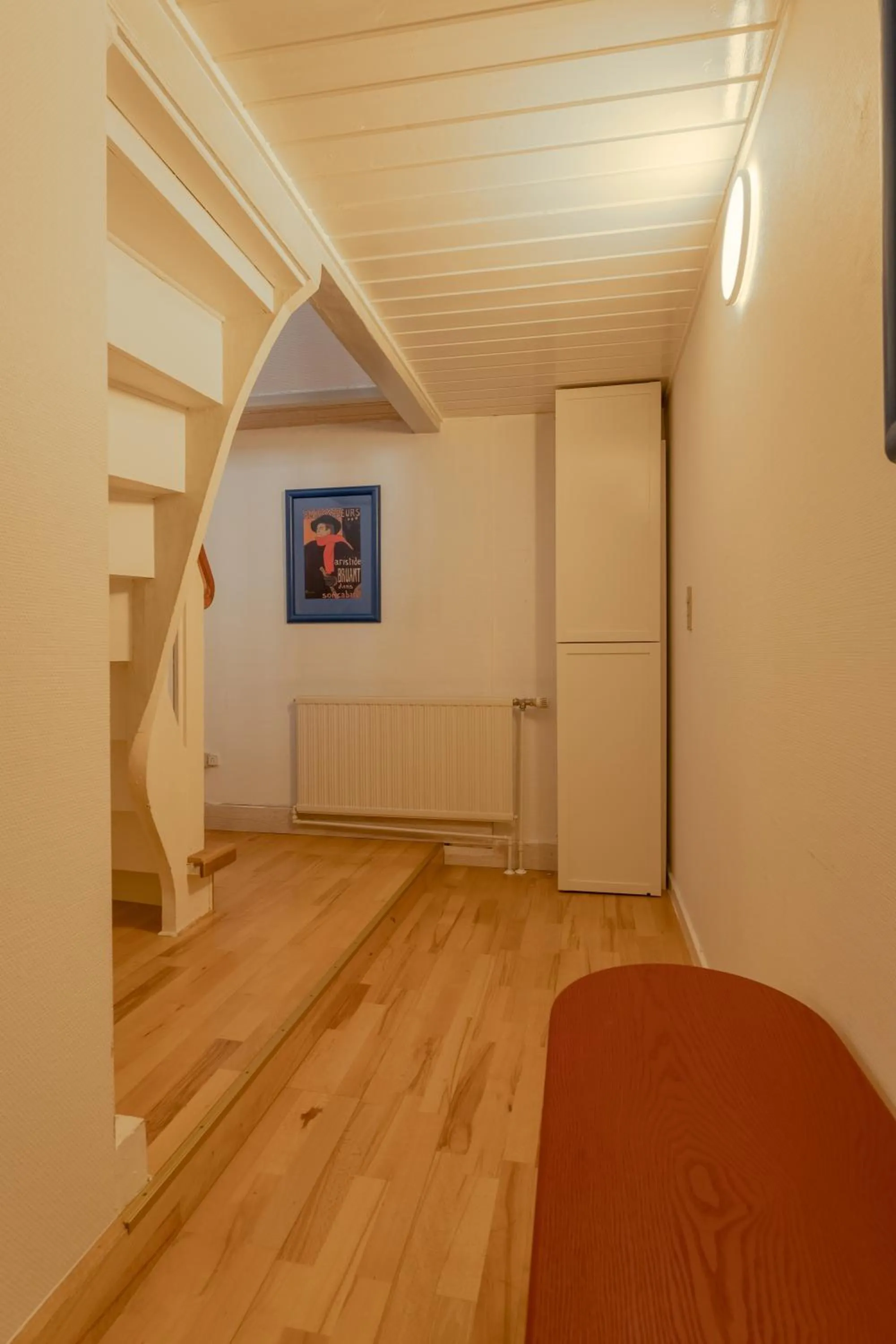 wardrobe in Harbour View / 2BR / City Centre
