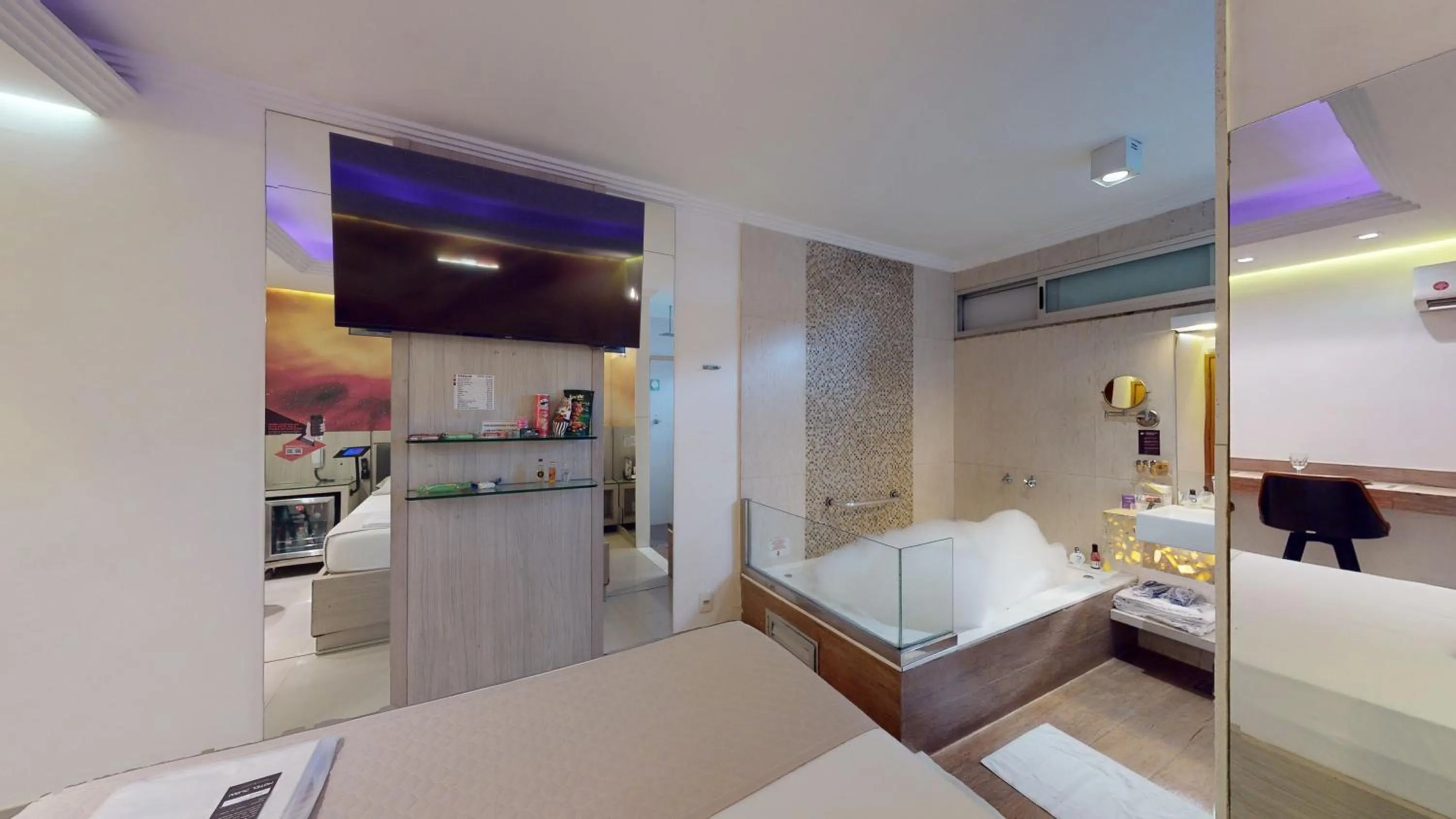 Bed in Motel DUBAI BH