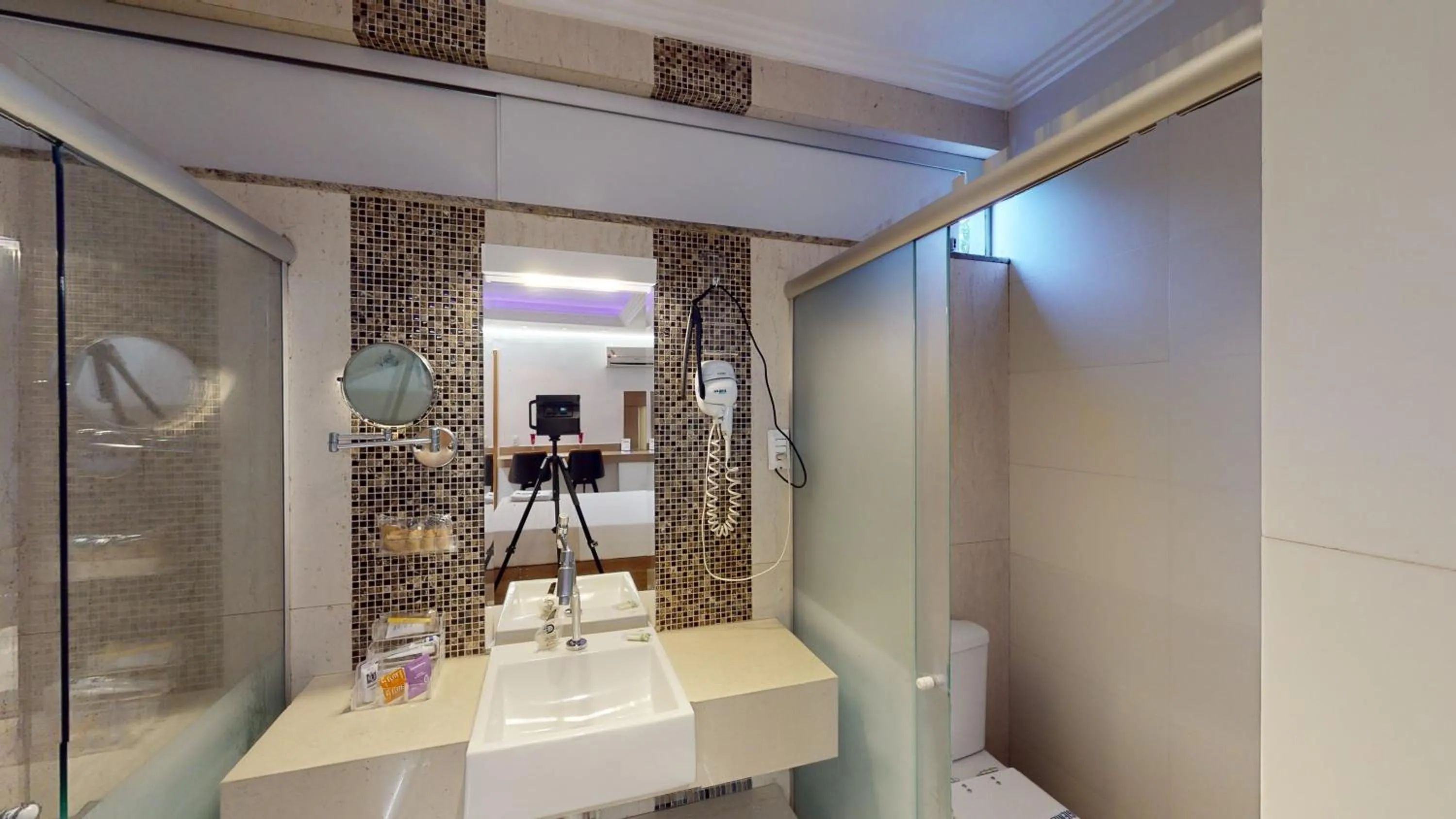 Bathroom in Motel DUBAI BH