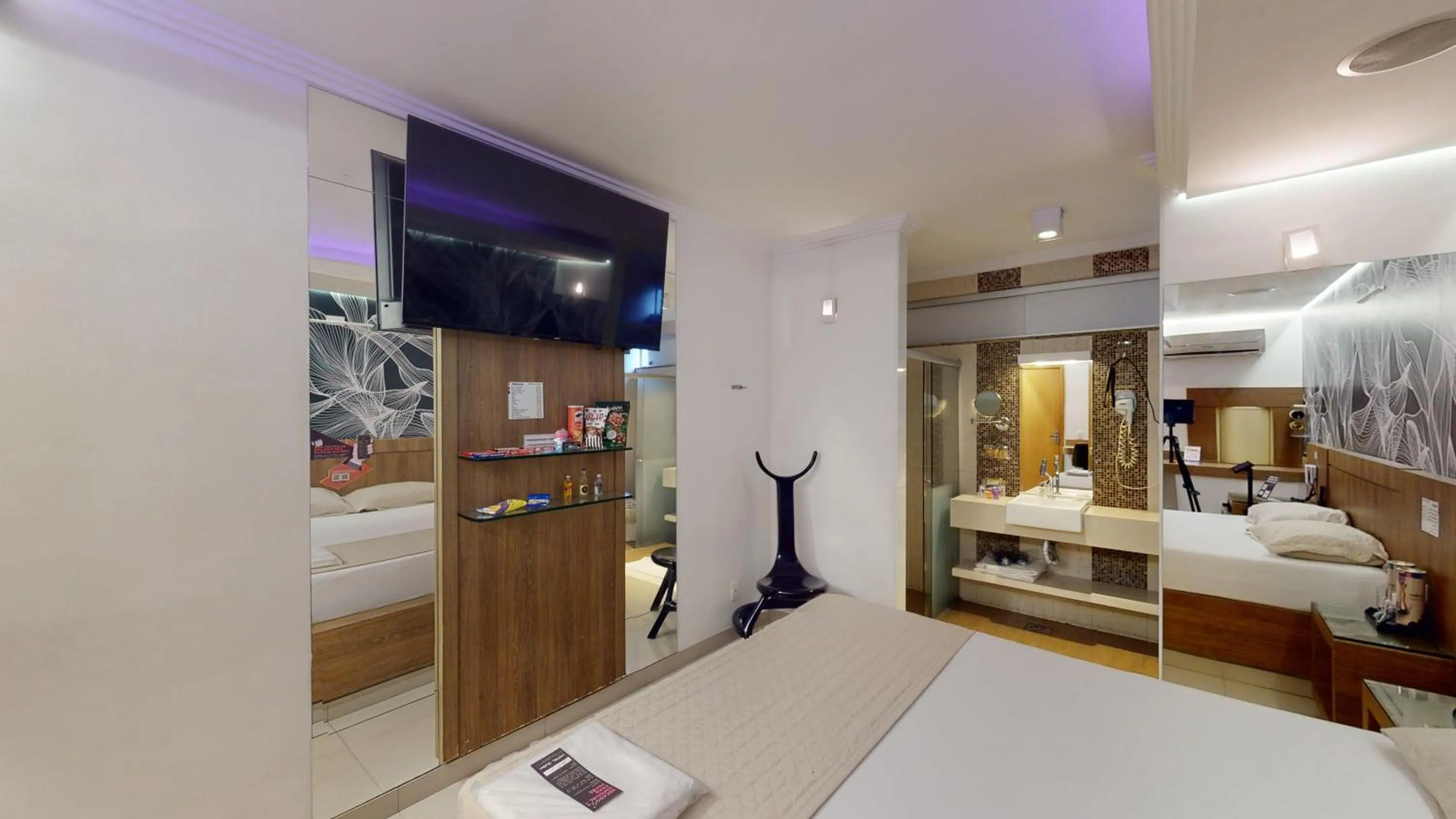 Bed in Motel DUBAI BH