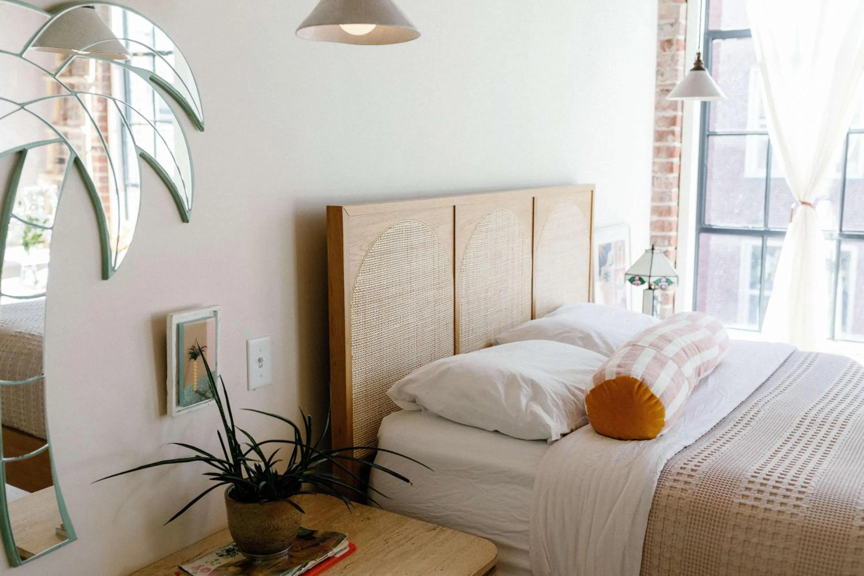 Bed in Hotel No-Vacancy