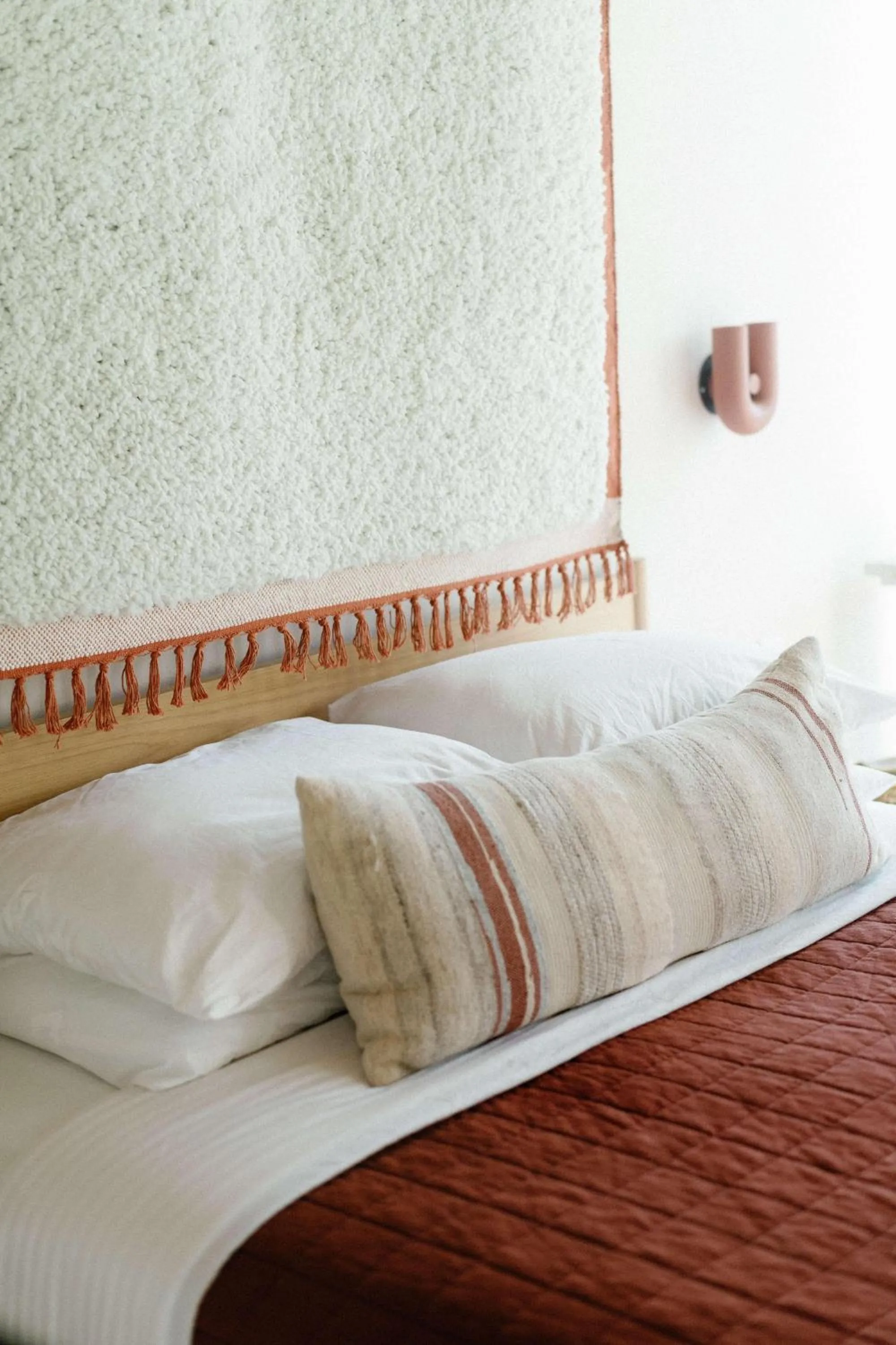 Bed in Hotel No-Vacancy