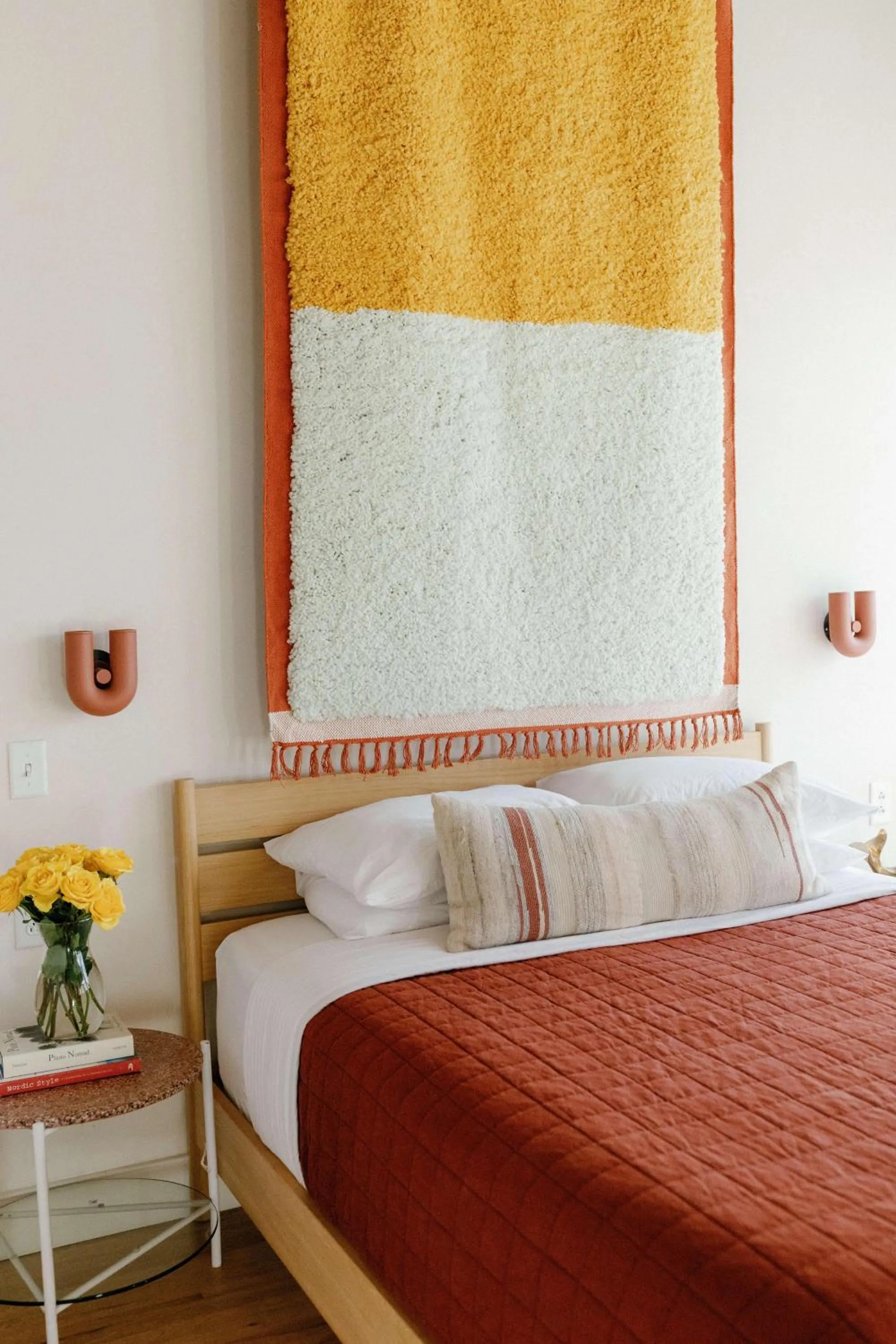 Bed in Hotel No-Vacancy