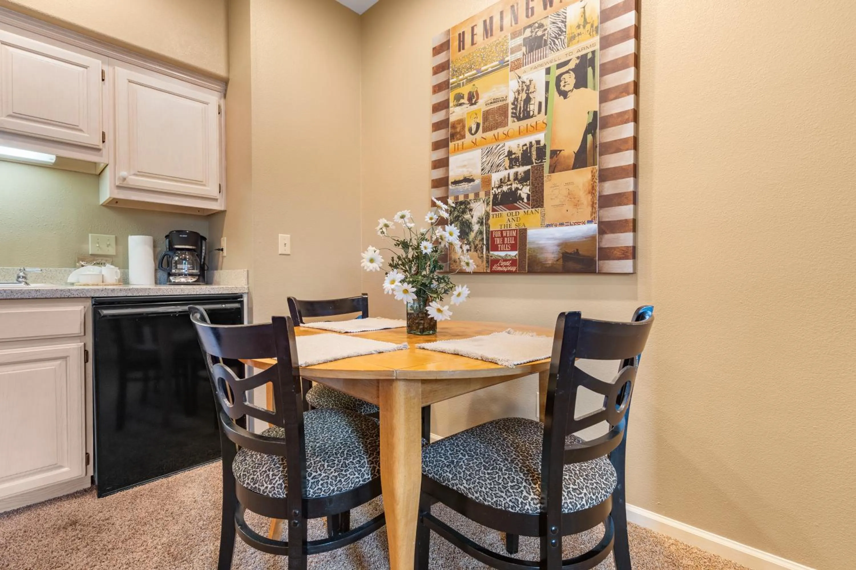 Kitchen or kitchenette in StoneBridge Village Resort