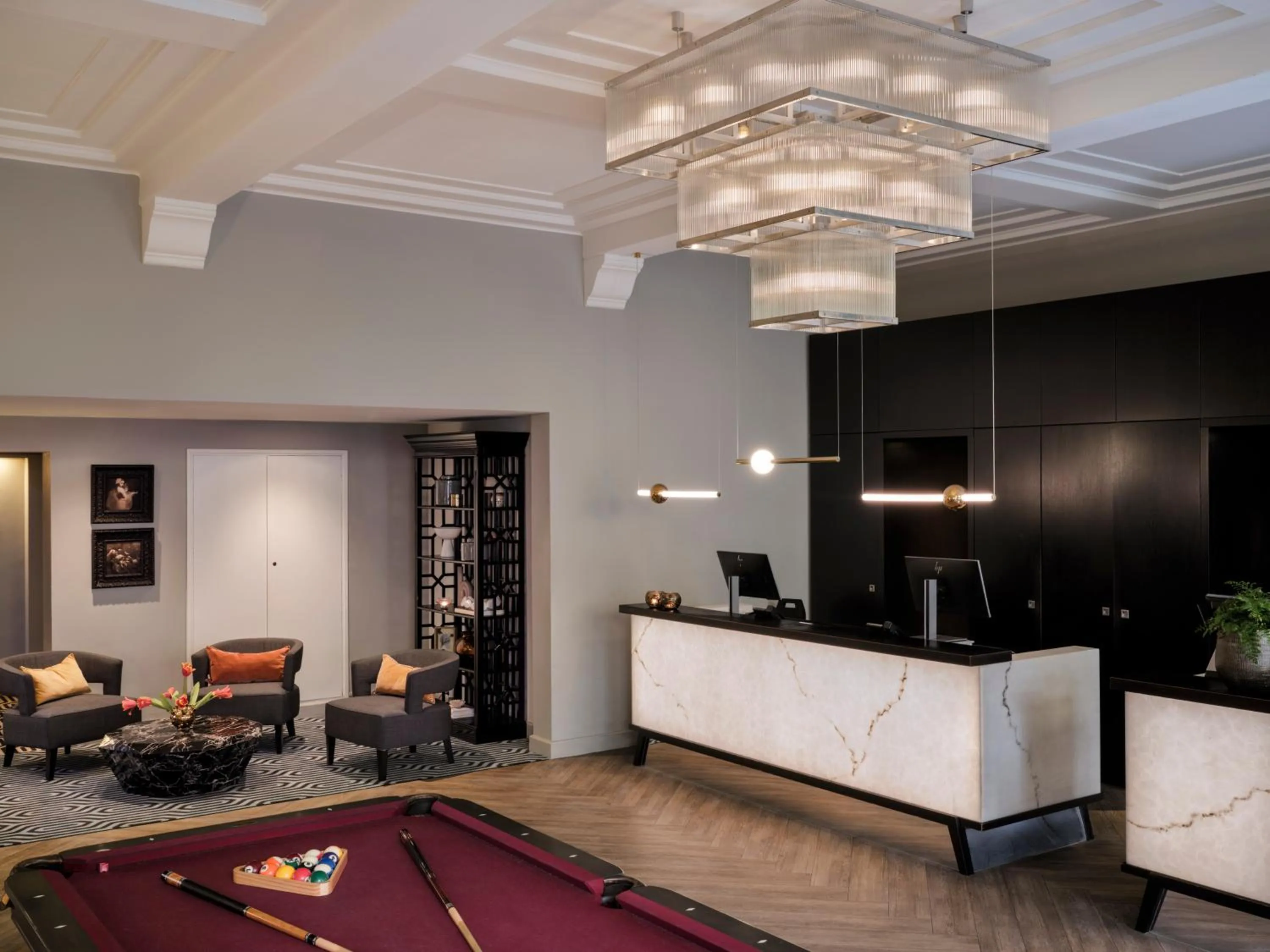 Lobby or reception in Park Centraal Den Haag, part of Sircle Collection