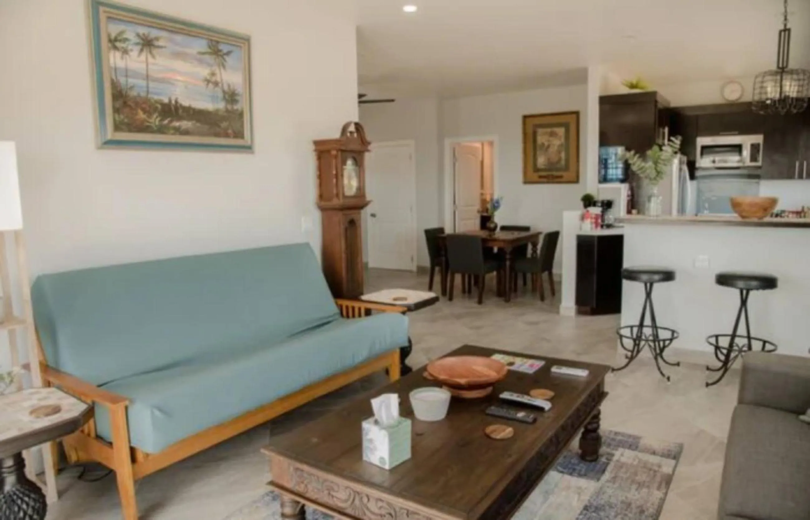 Seating area in Capitan Boutique Resort