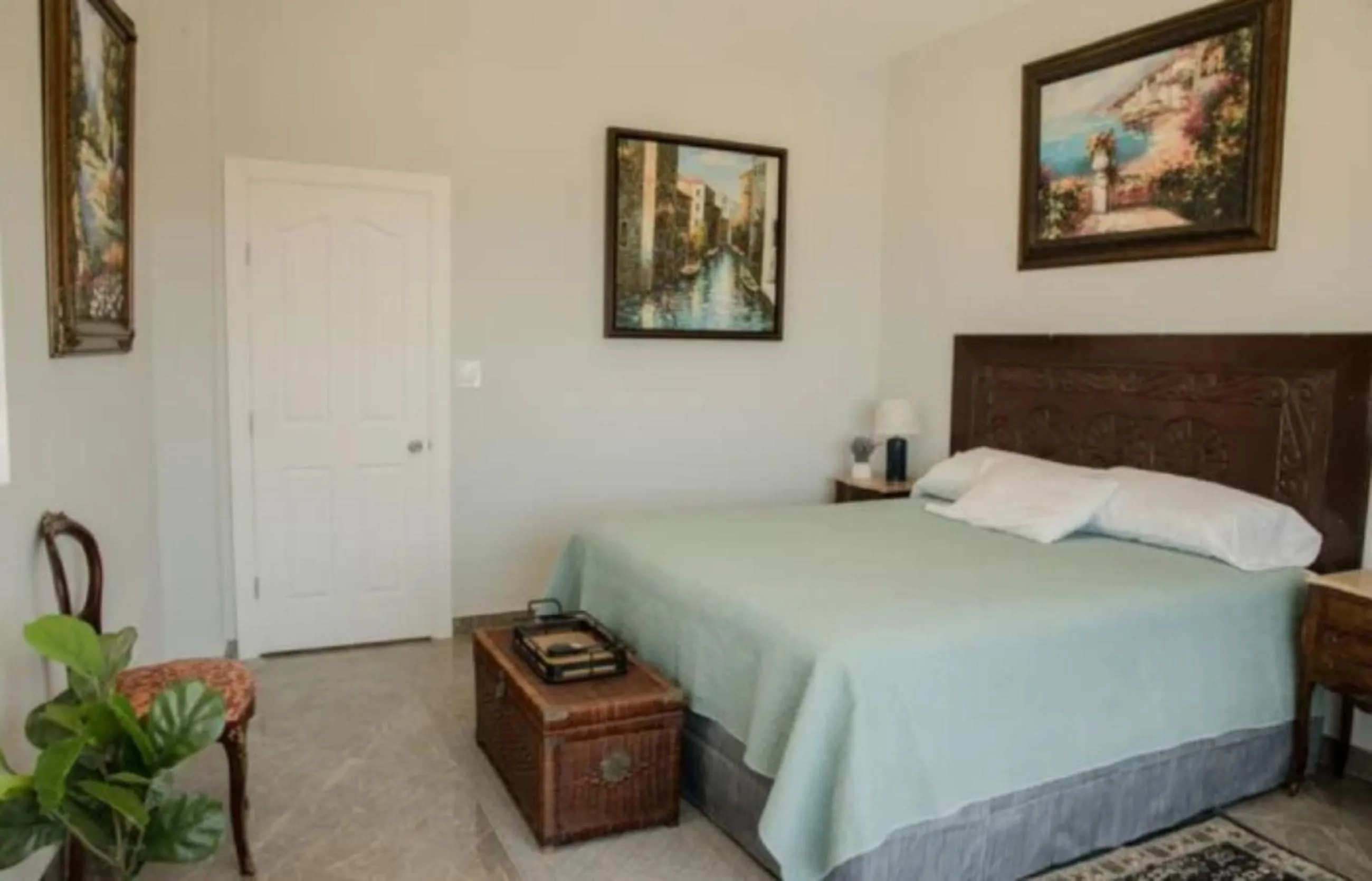 Bed in Capitan Boutique Resort