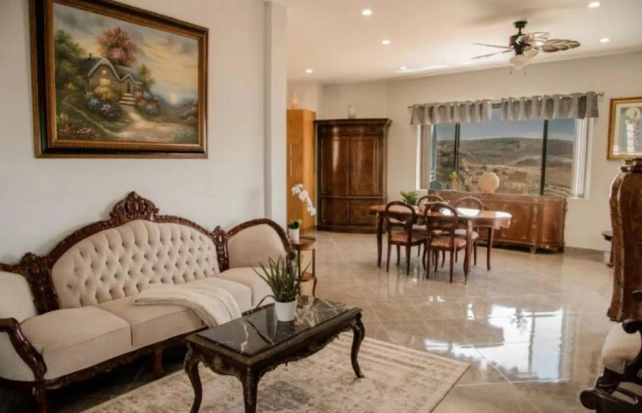 Seating area in Capitan Boutique Resort