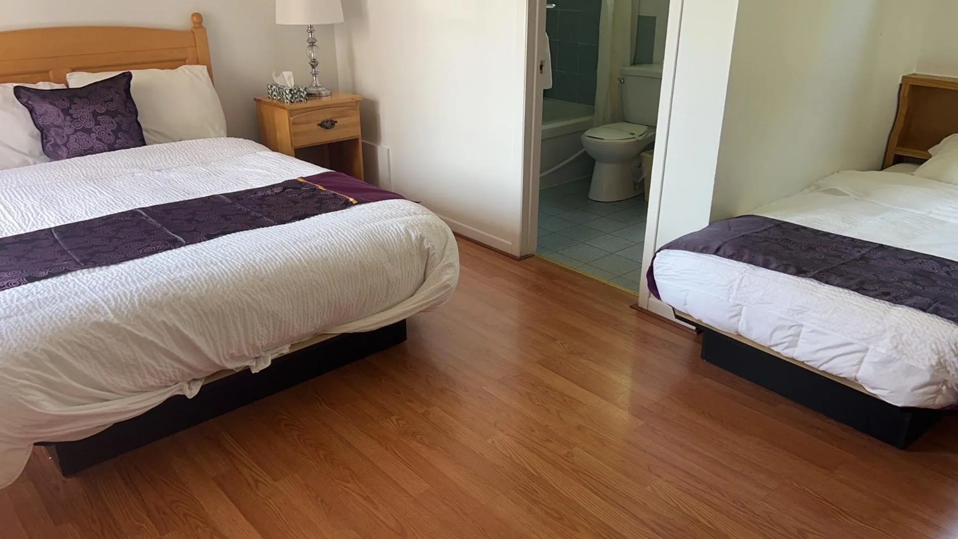 Bedroom, Bed in Hotel - Motel Georges