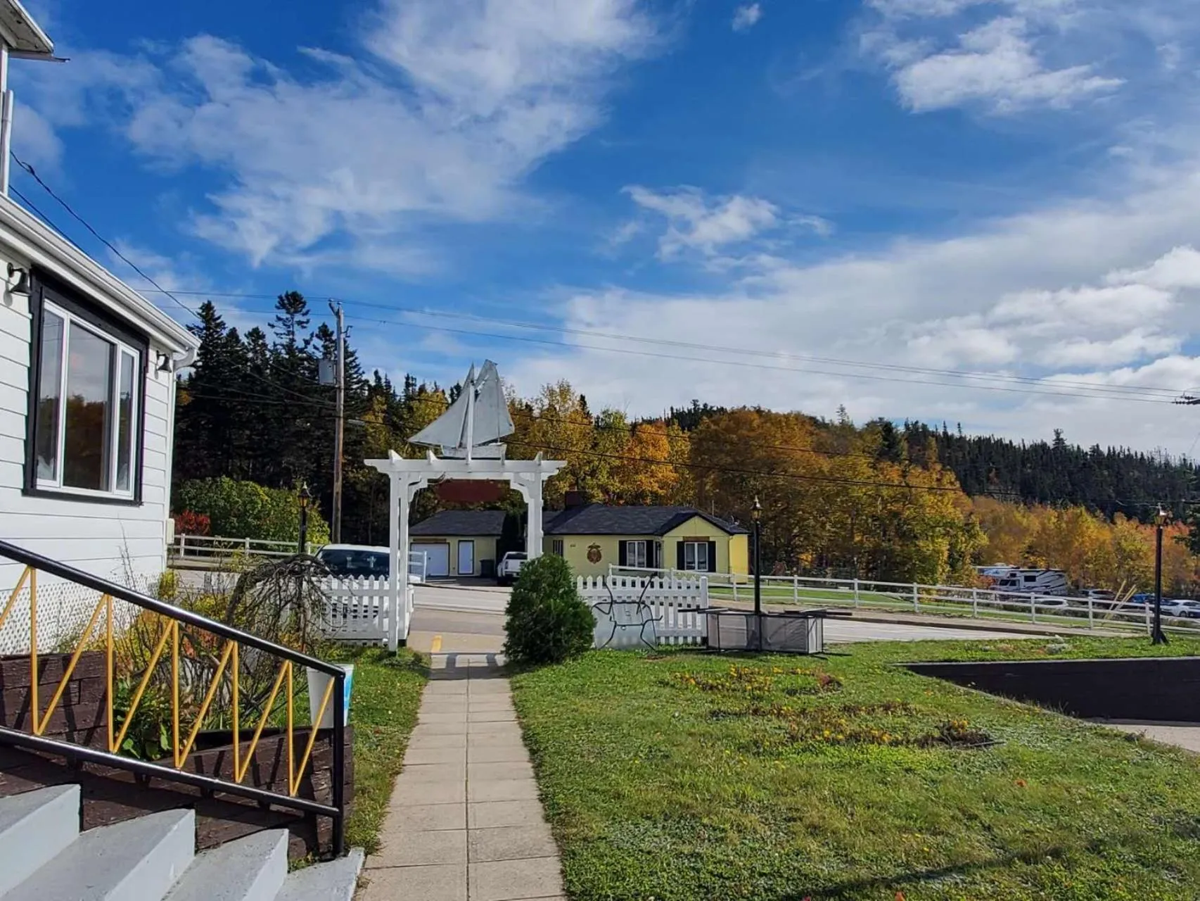 Property building in Hotel - Motel Georges