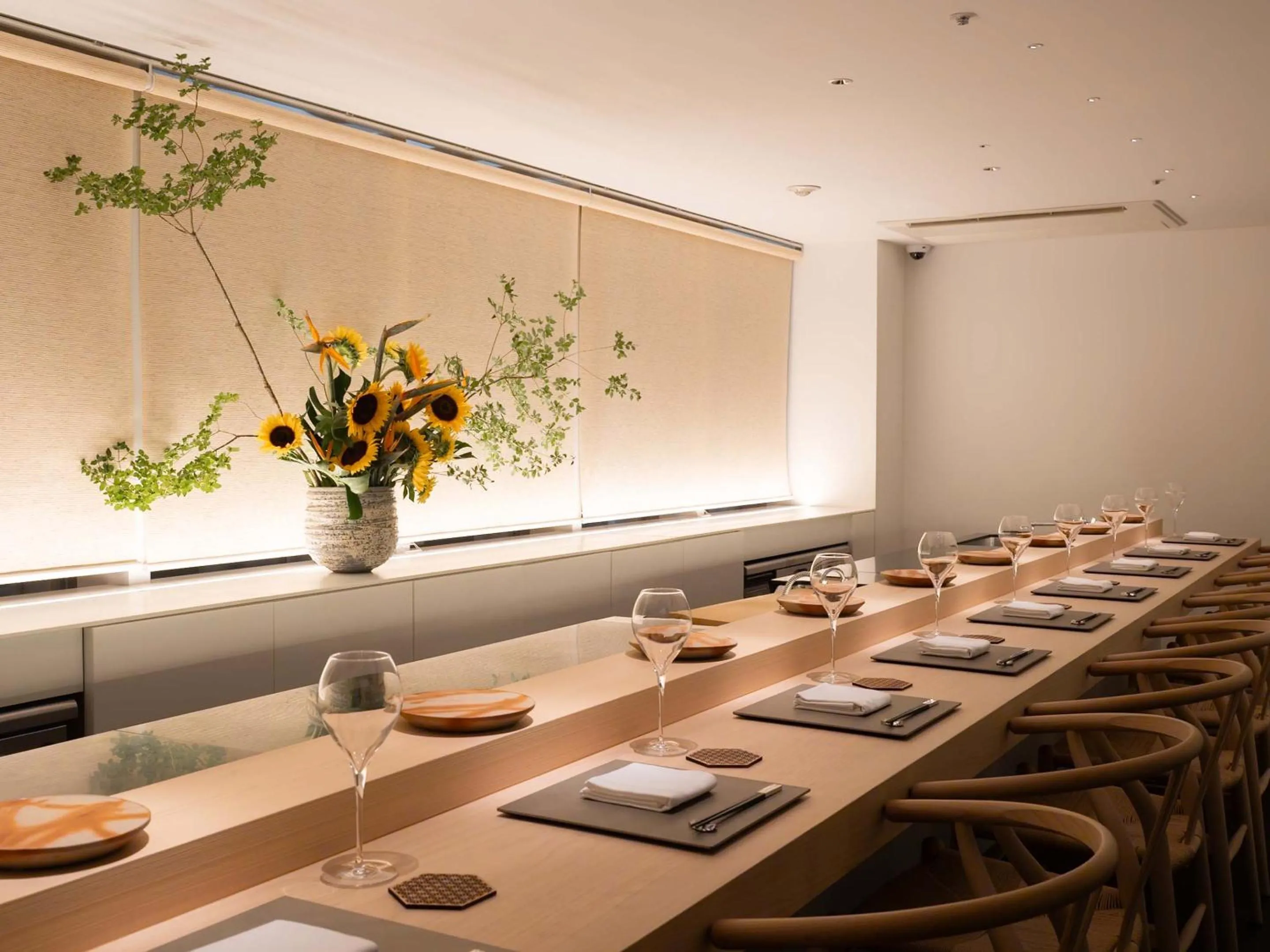 Restaurant/places to eat in CUVEE J2 HOTEL OSAKA by Onko Chishin