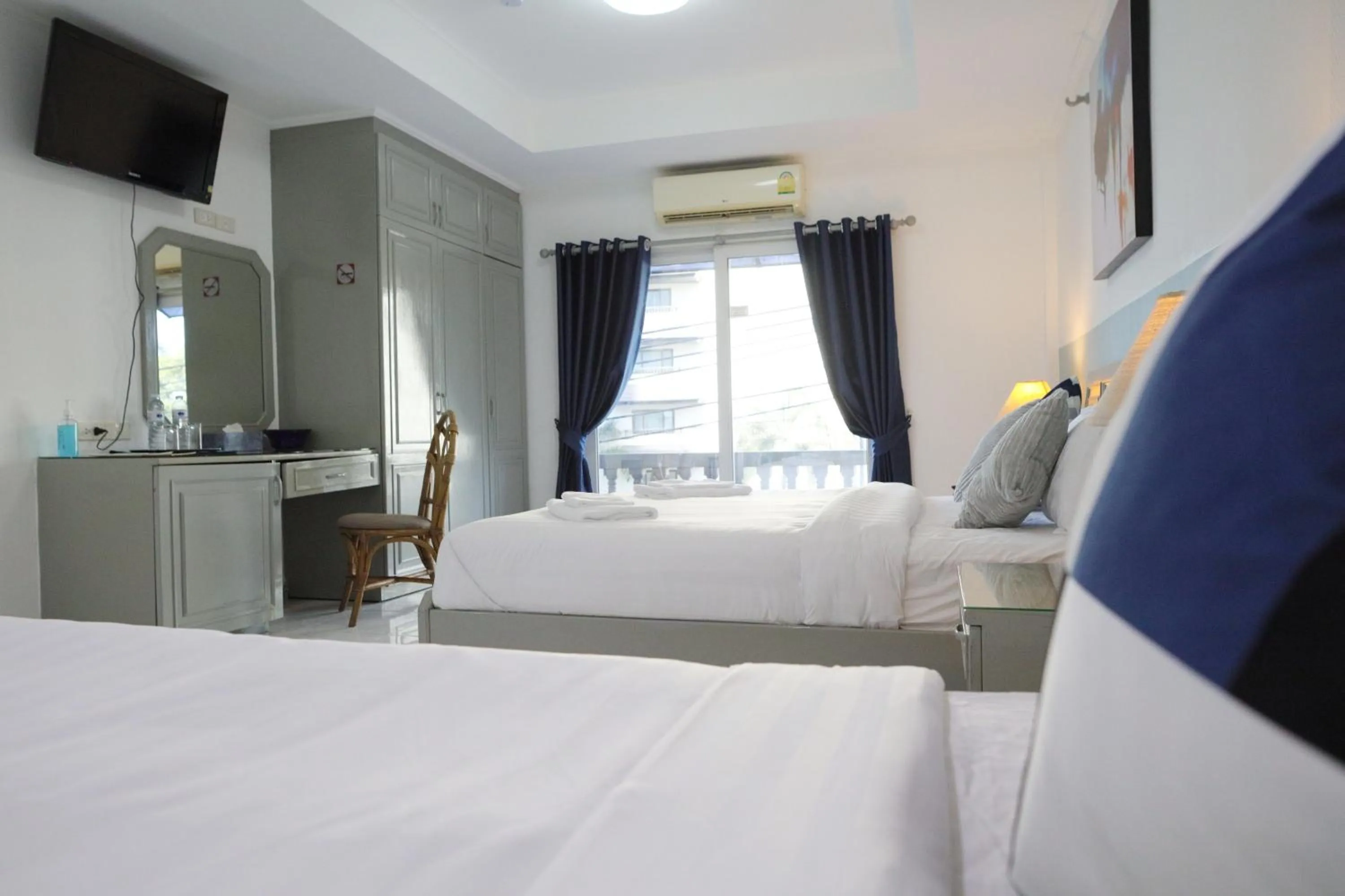 Aloft Hotel and Hostel Pattaya