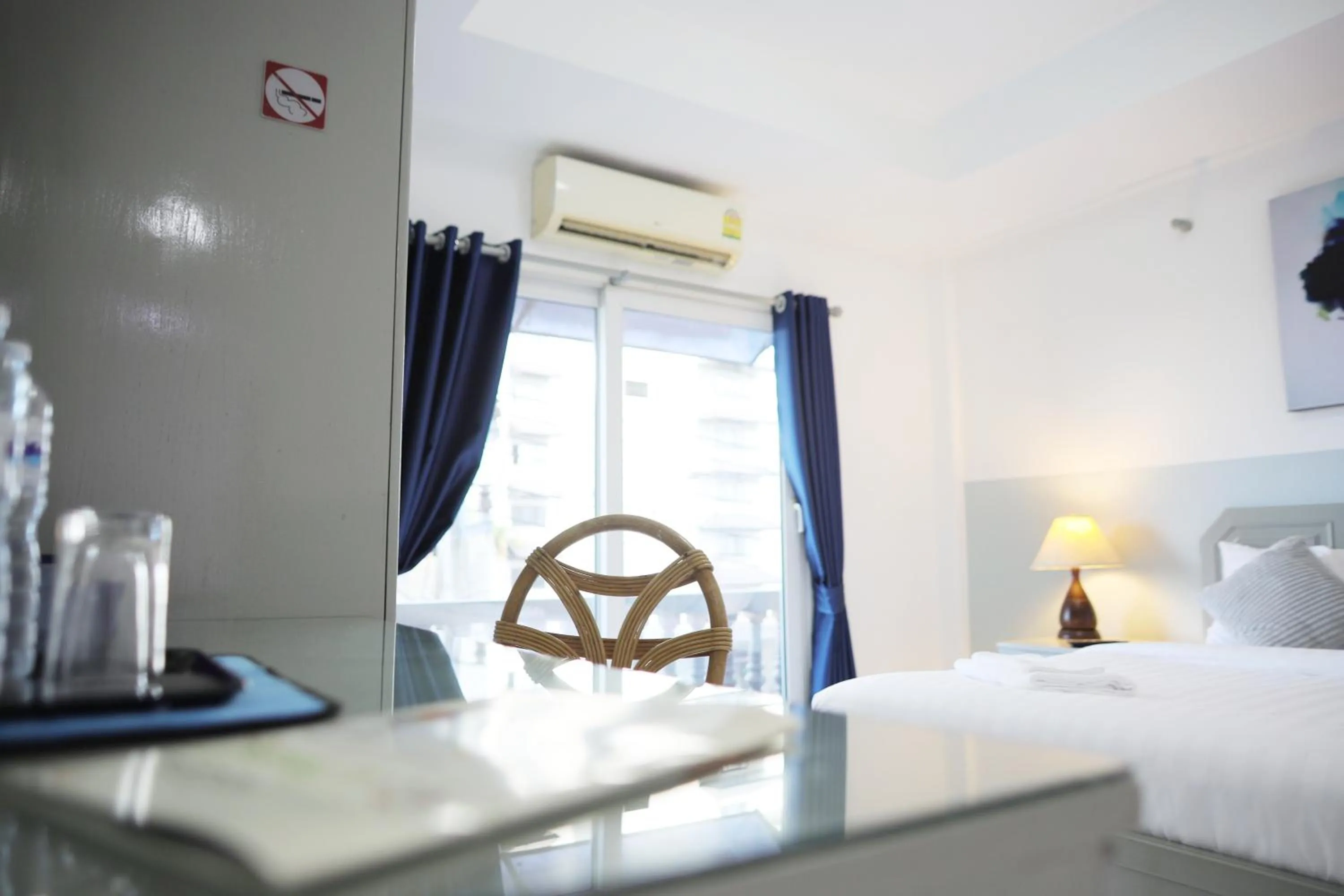 air conditioner, Bed in Aloft Hotel and Hostel Pattaya