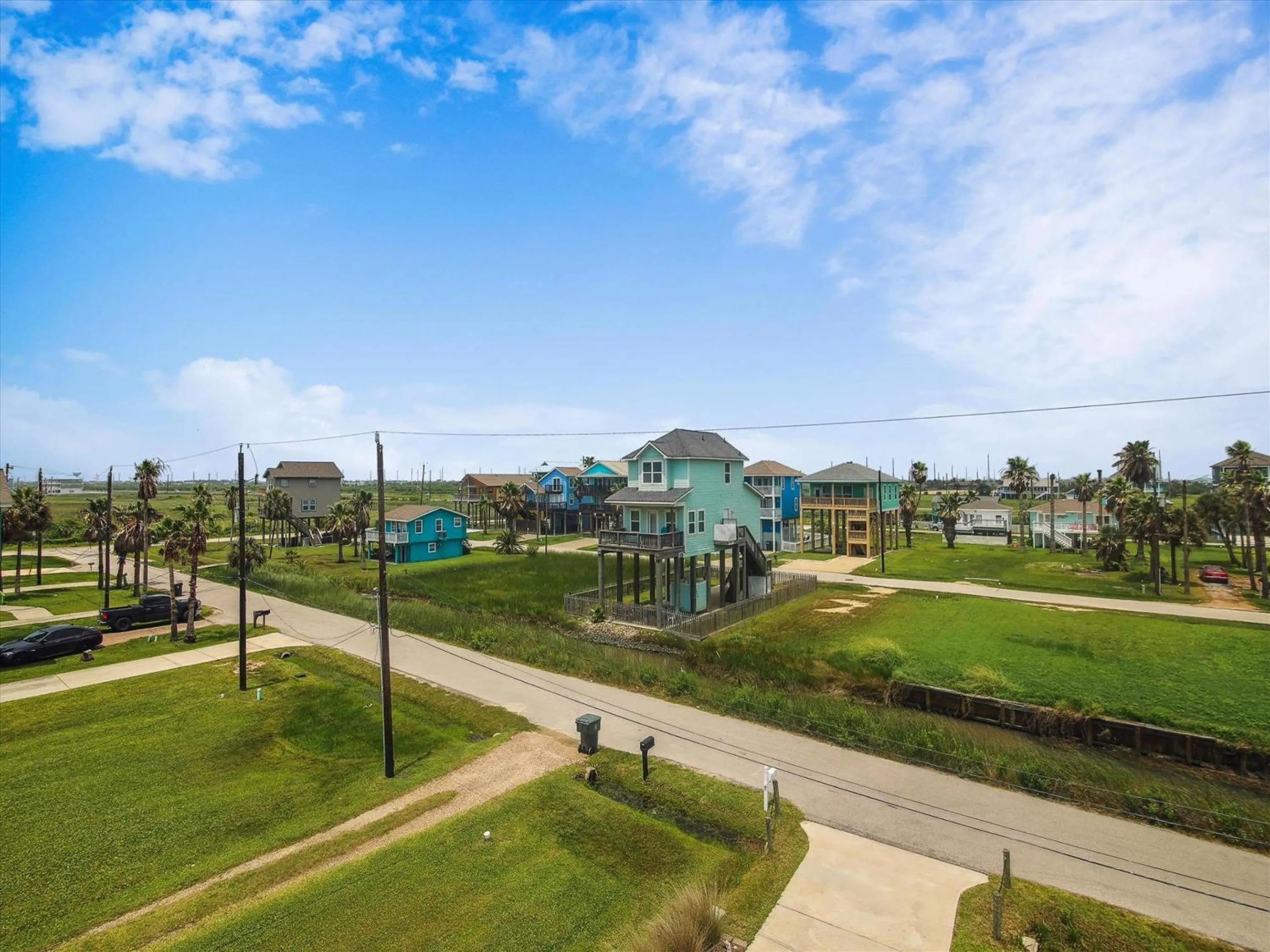 Property building in Beach Rays